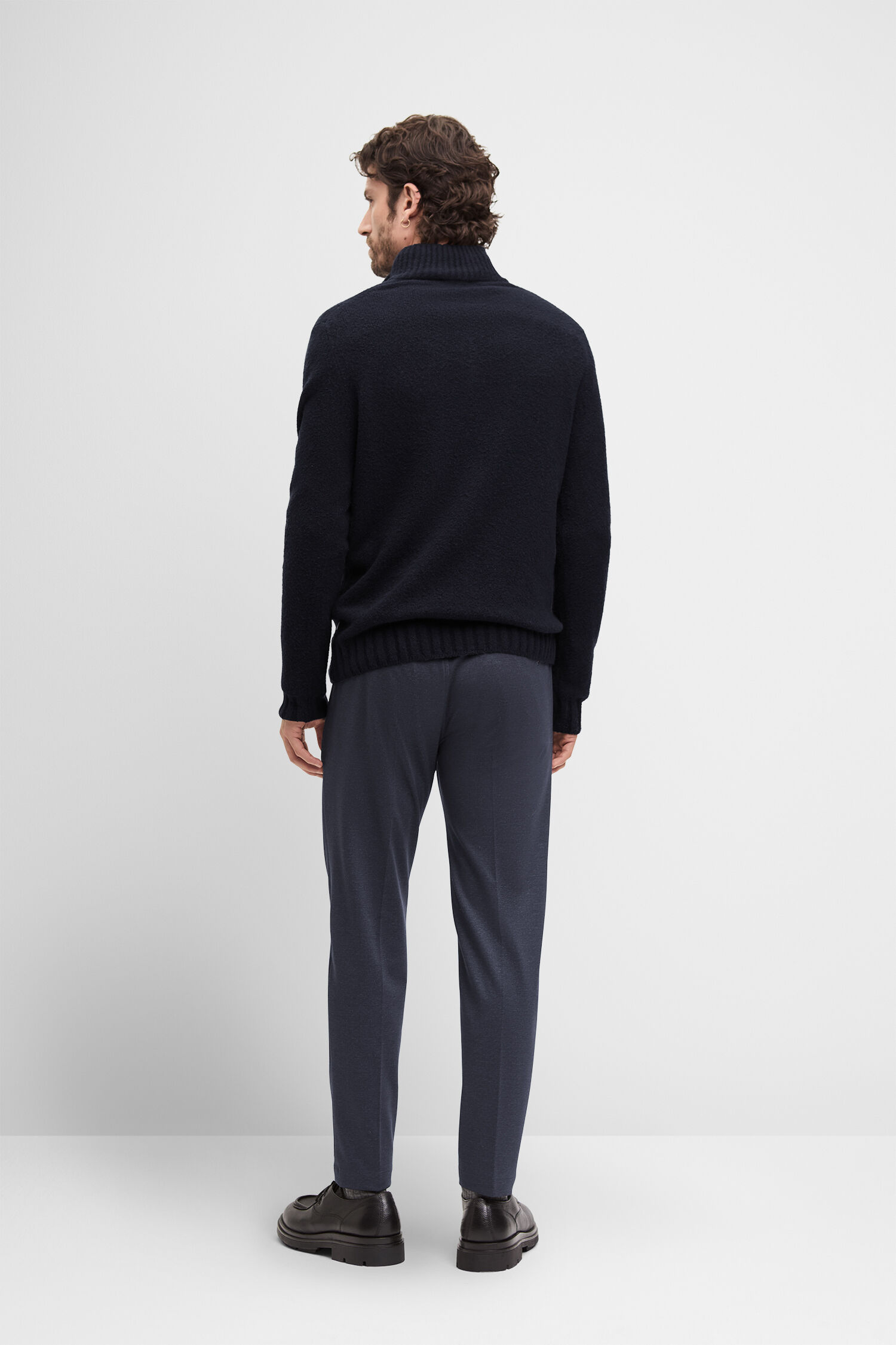 Hosen, Langarm, Person, Stehend, Mann