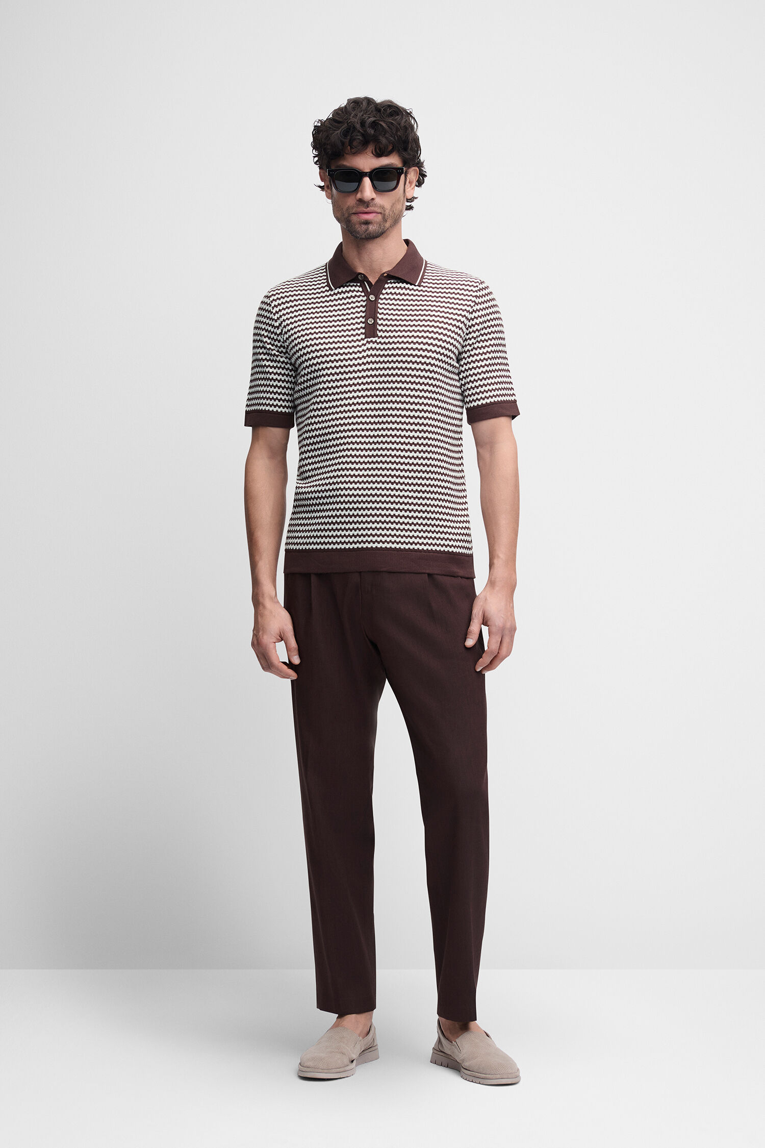 Bluse, Hosen, Erwachsener, Mann, Person