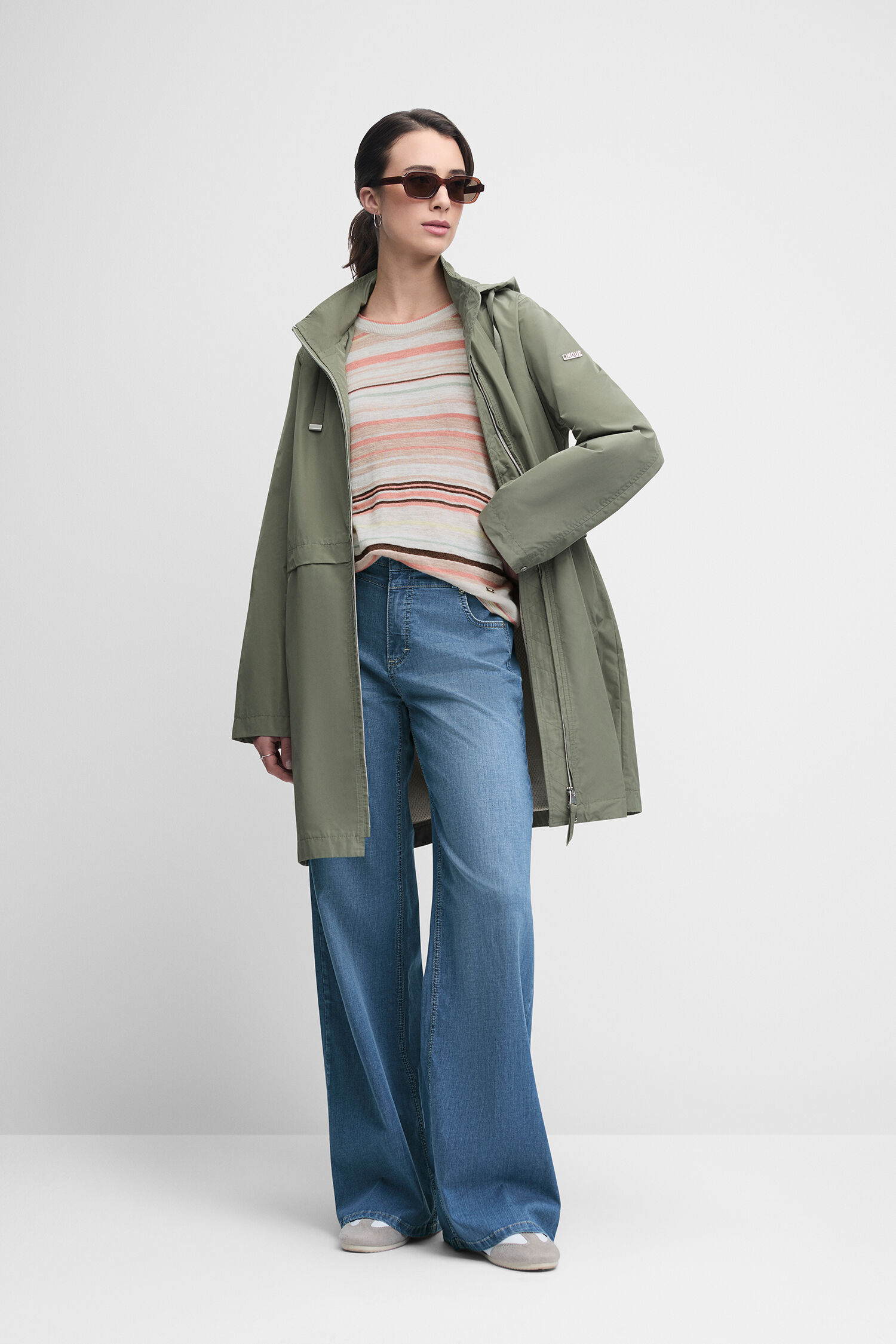 Mantel, Hosen, Jeans, Person