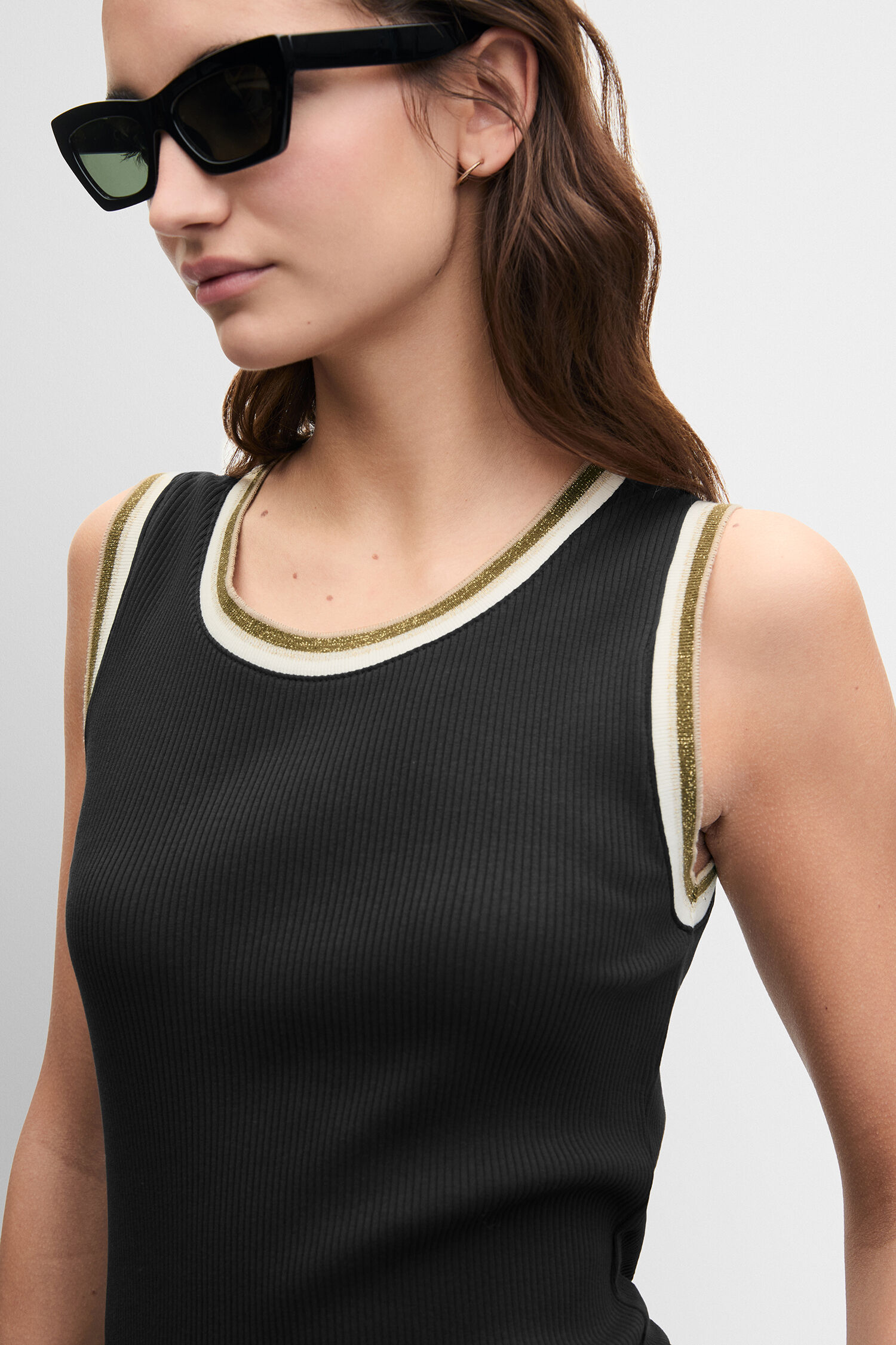 Tanktop, schwarzes Top, Rippstrick, sleeveless, Kontrast-Paspel