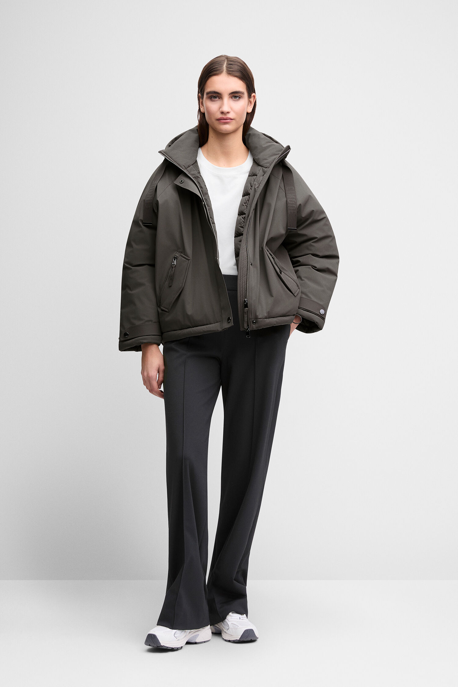 jacke, puffer, olivgrün, gerade geschnitten, pattformschuhe