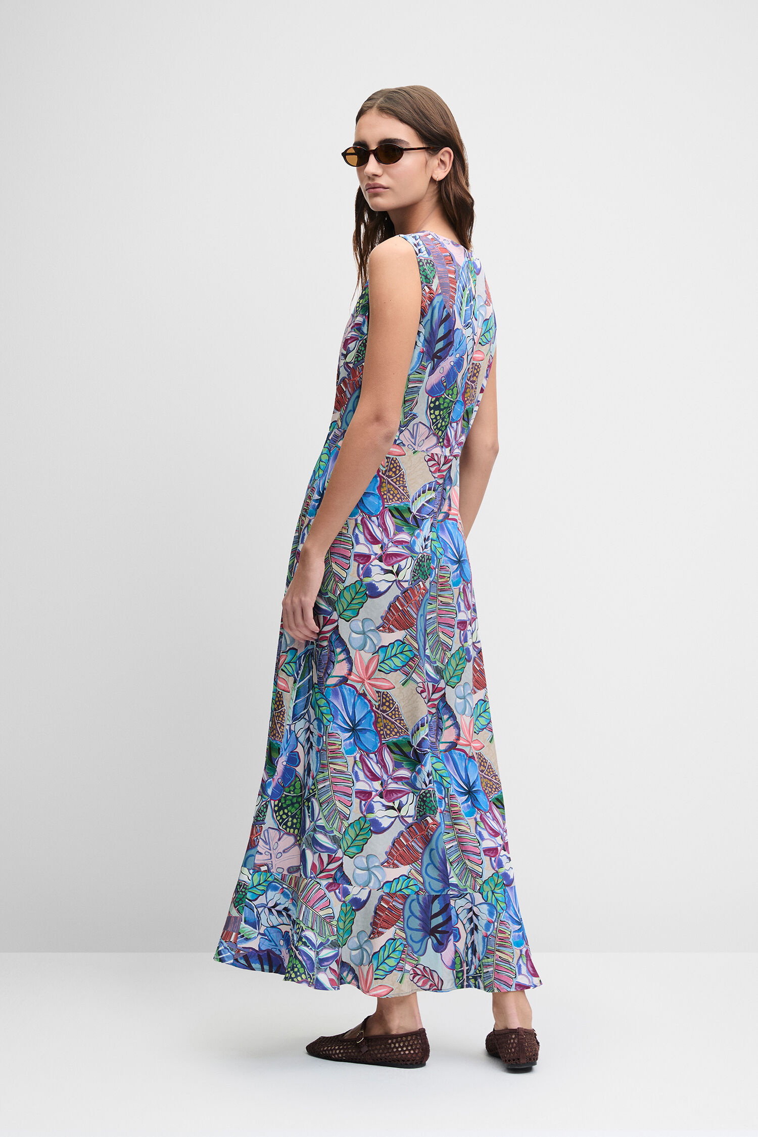 maxi dress, floral print, sleeveless, colorful, long skirt
