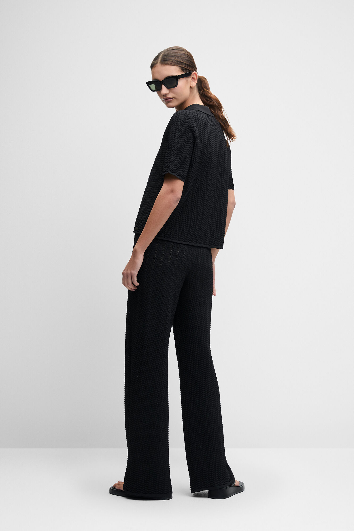 Hose, Top?, Grau?, Muster: Zickzack, Schwarz