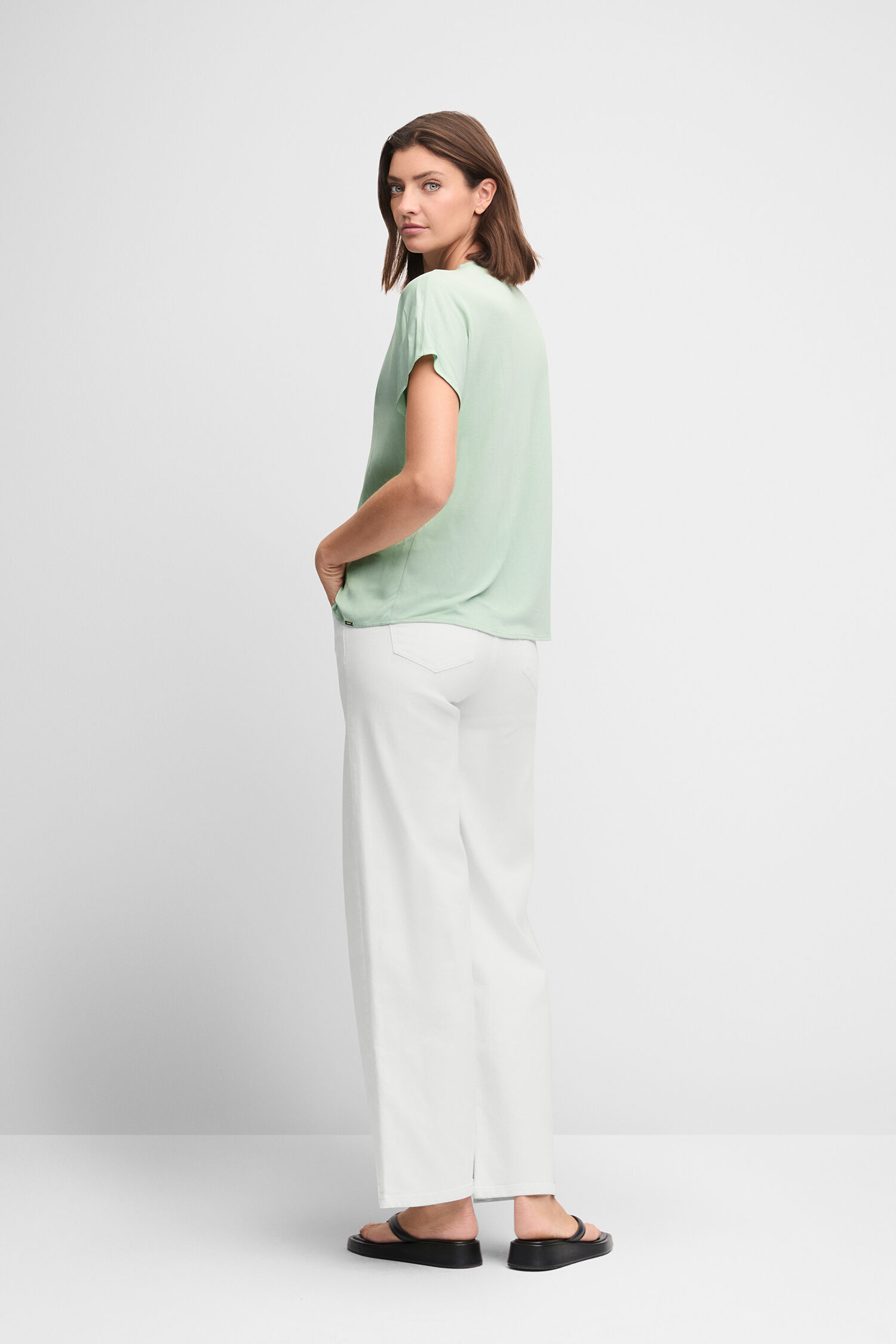 Bluse, Hosen, Erwachsener, Person, Frau