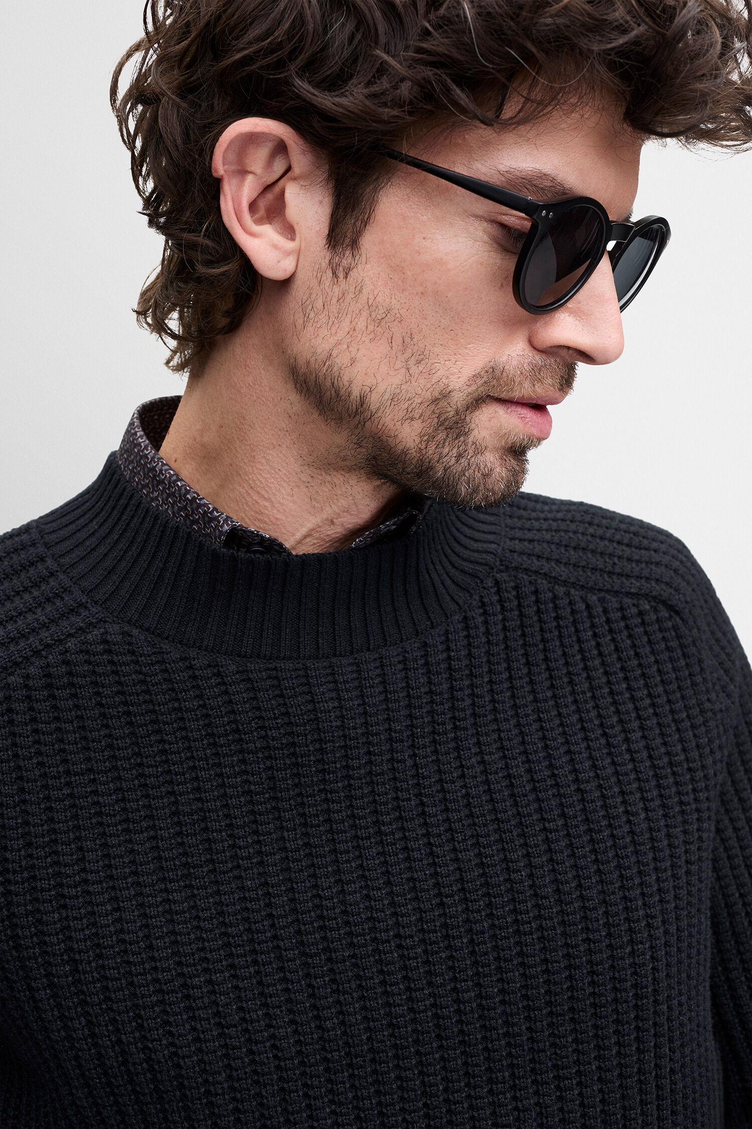 Sunglasses, Rundholzbrille, Schwarze Brille, Kragenpullover, Wollpullover