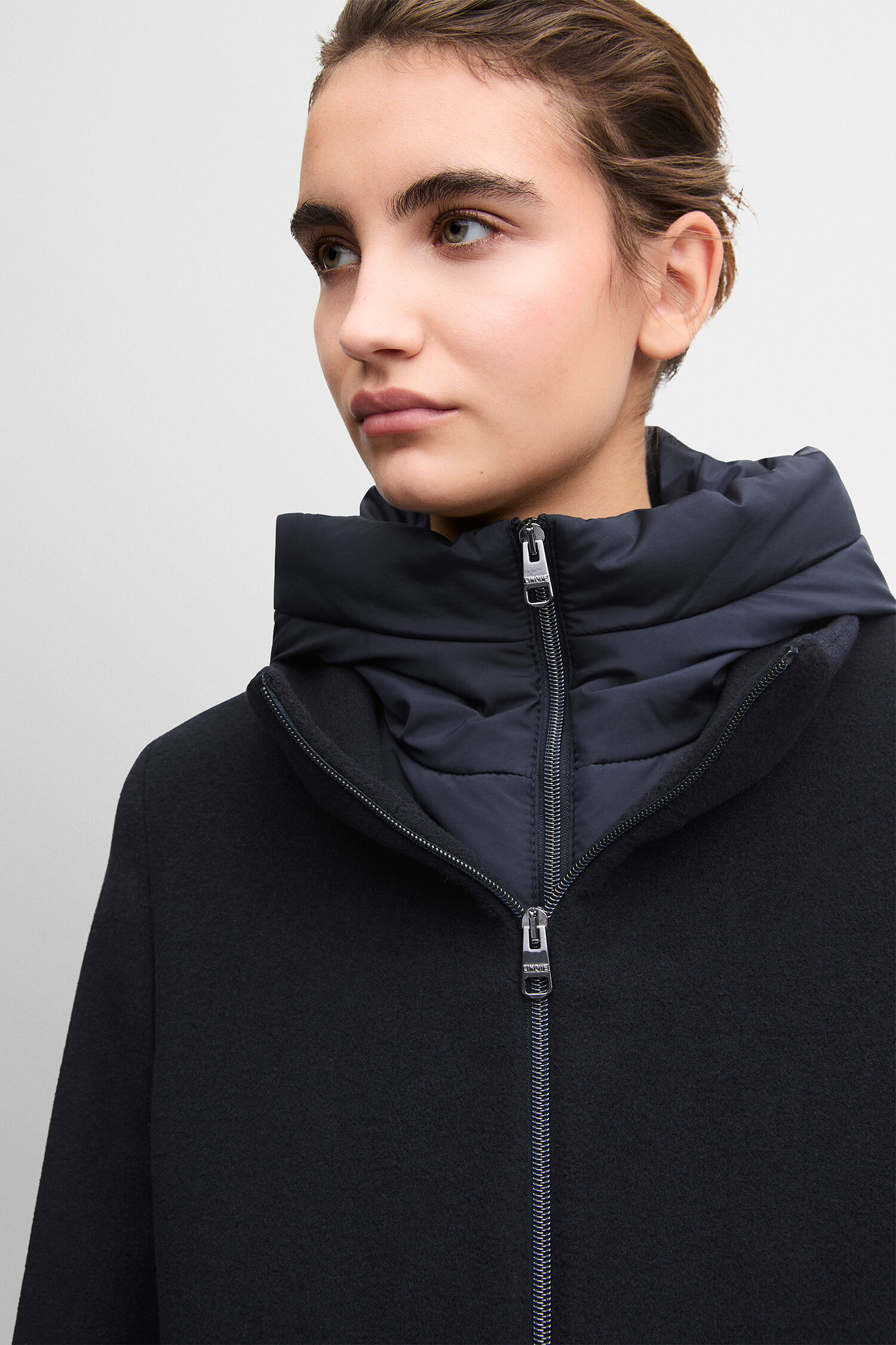 Mantel, Dunkelnavy, Knopfverschluss, Kapuze, Wärmejacke