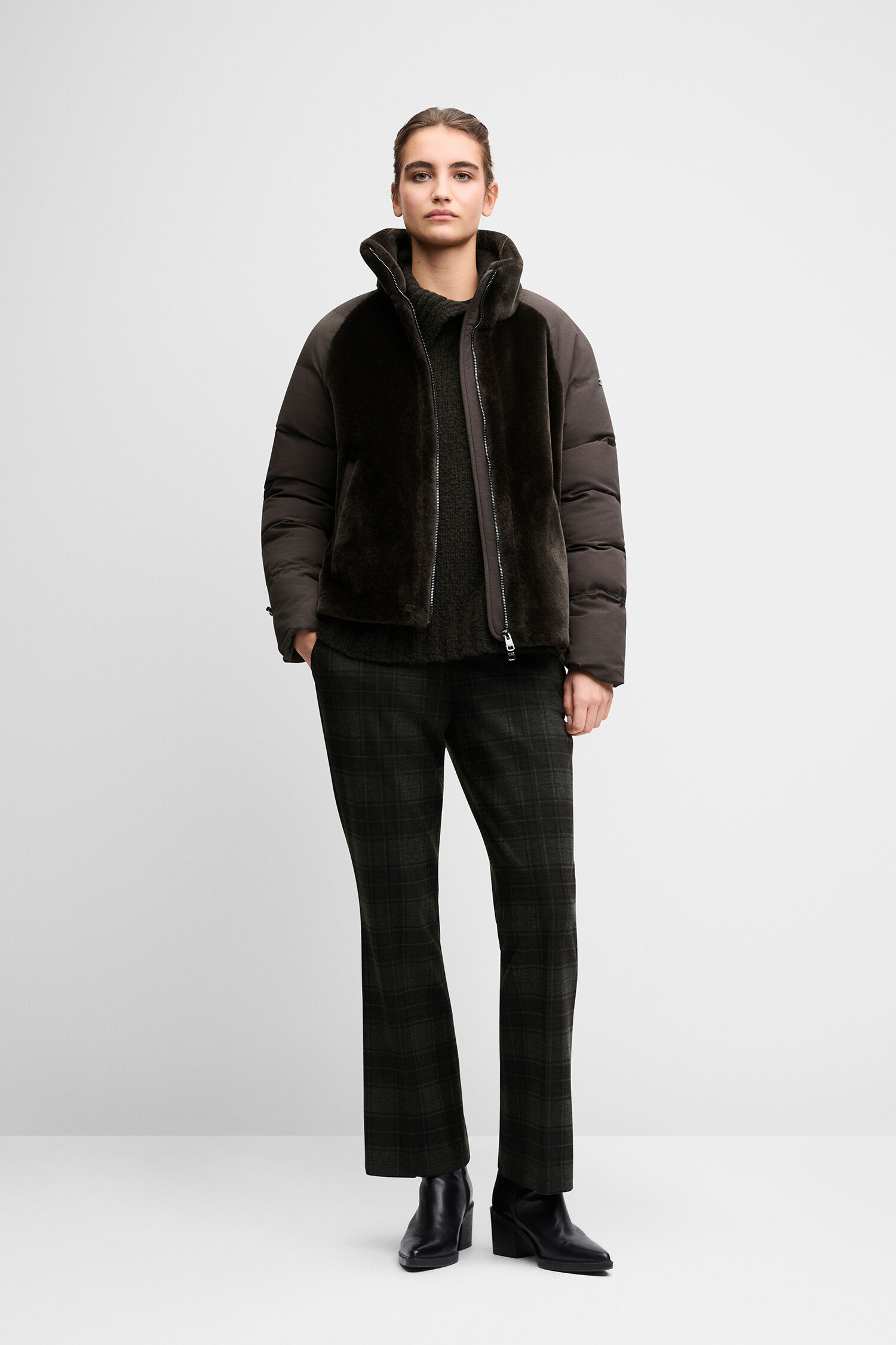 Damenjacke, Gewaffelte Jacke, Pufferjacke, Filz/Plüsch-Look, Schwarzbraun