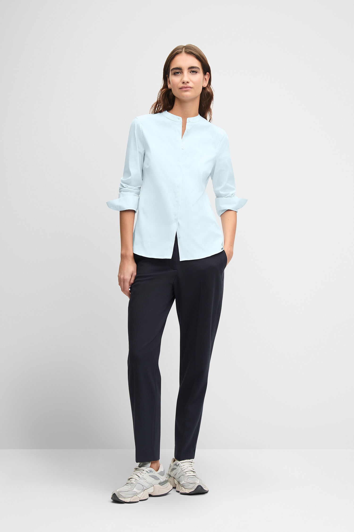 Bluse, Kleidung, Hemd, Person, Hosen