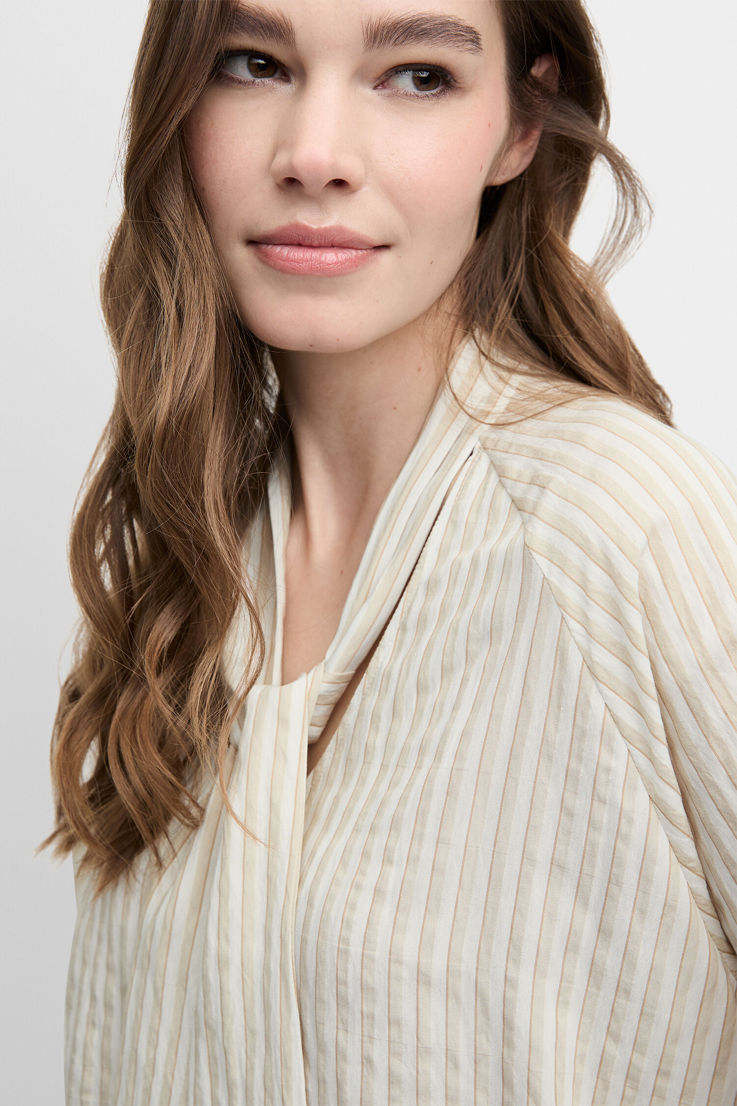 Bluse CIPALOMINO Gesicht, Kopf, Person, Portrait, Frau