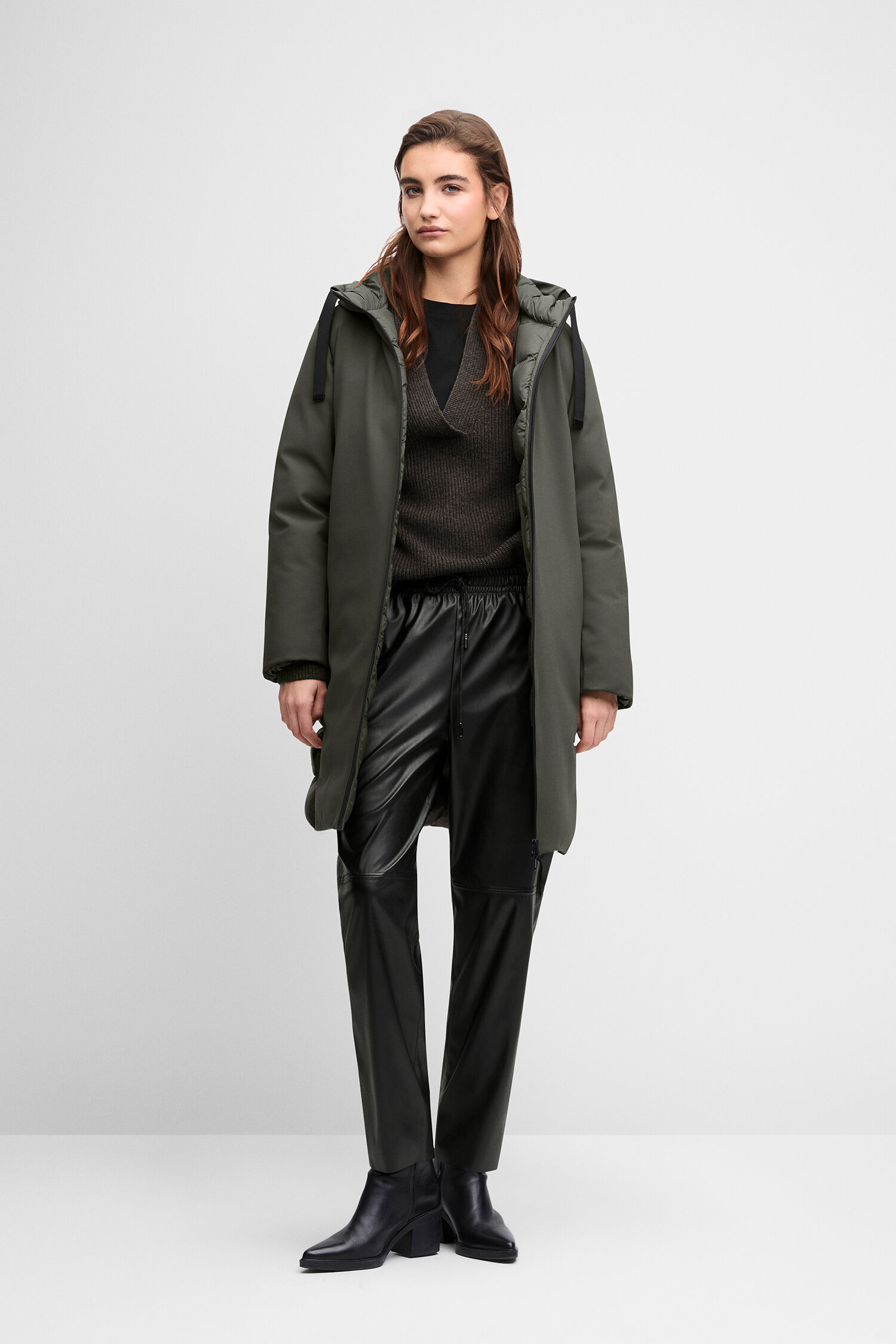 Mantel, Dunkelgrün, Langer Parka, Winterjacke, Schuhwerk: Stiefeletten
