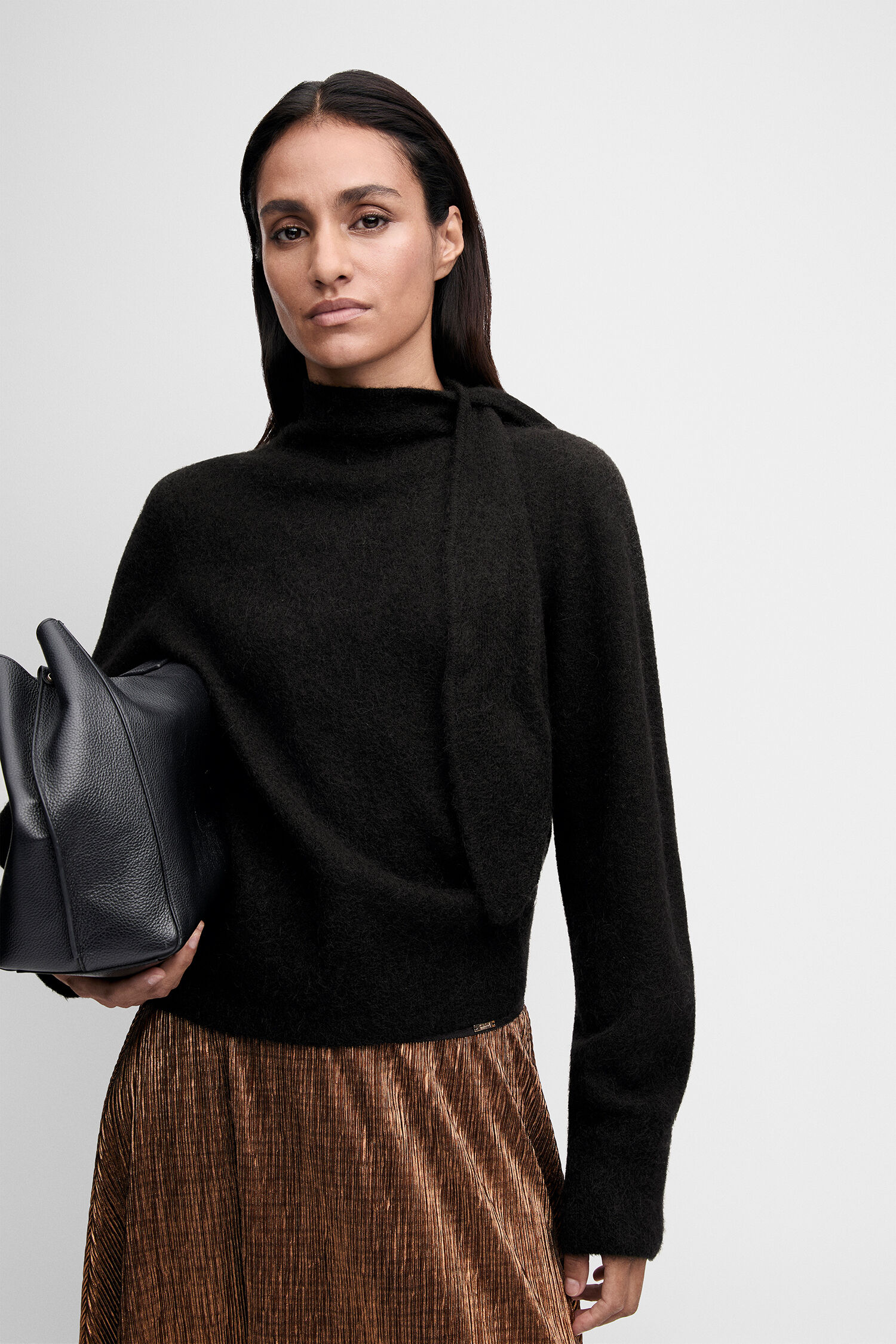 schwarz, pullover, wolle, hoher-kragen, tasche