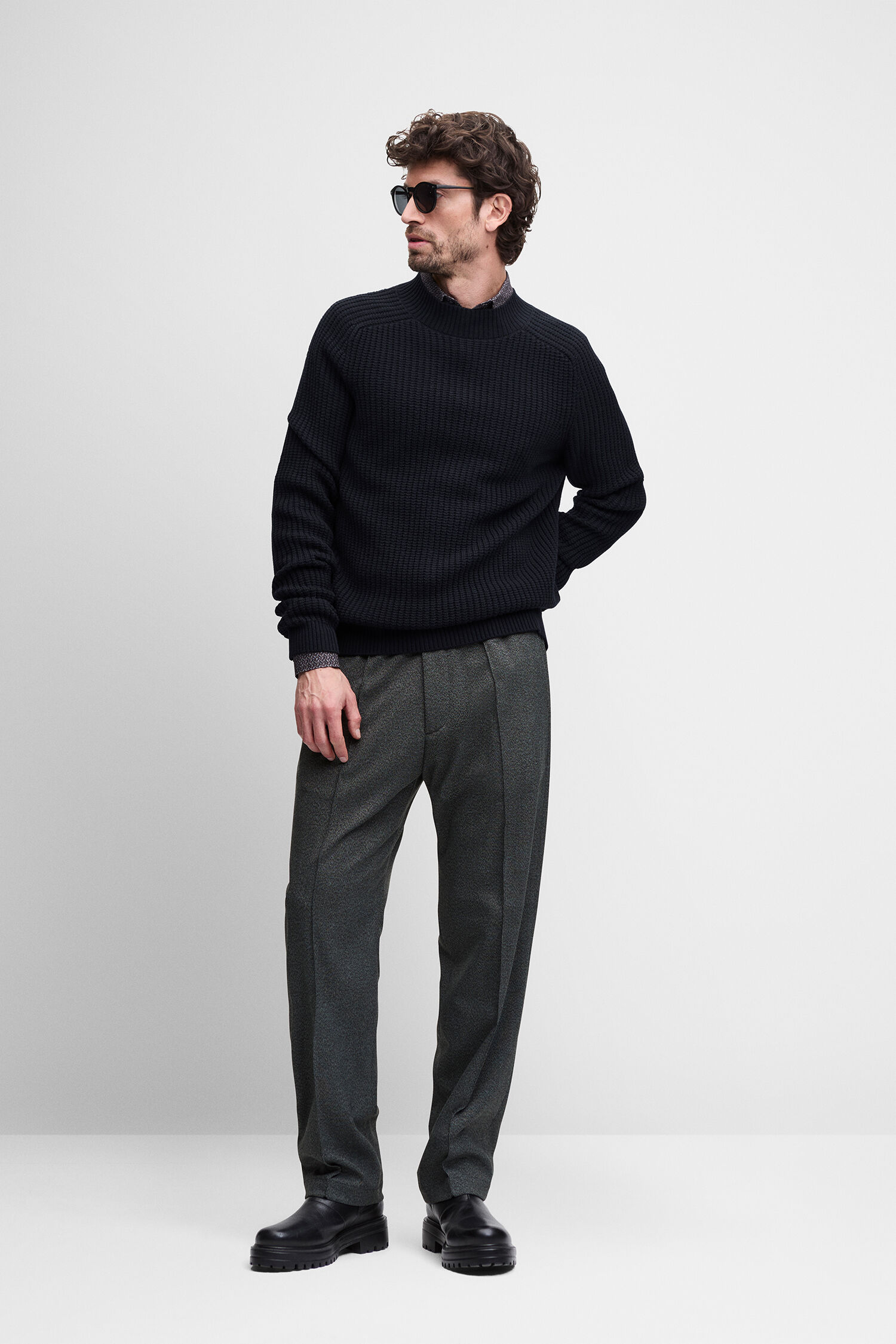 Pullover, Wollpullover, Kragenloser Sweater, Dunkelgrau, Hose