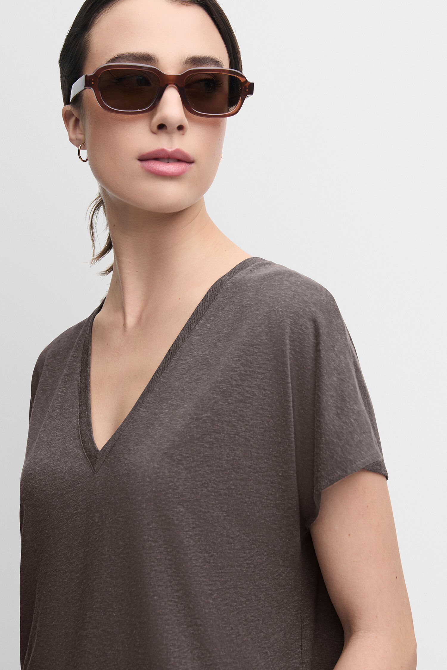 Bluse, T-shirt, Sonnenbrille, Person, Ärmel