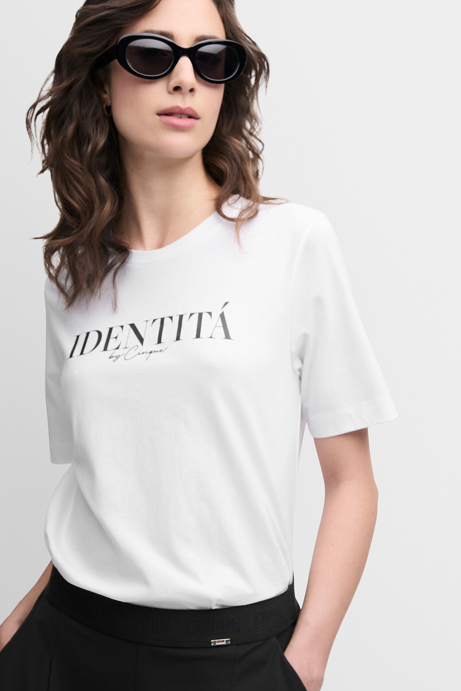 T-shirt, Sonnenbrille, Person, Hemd, Bluse