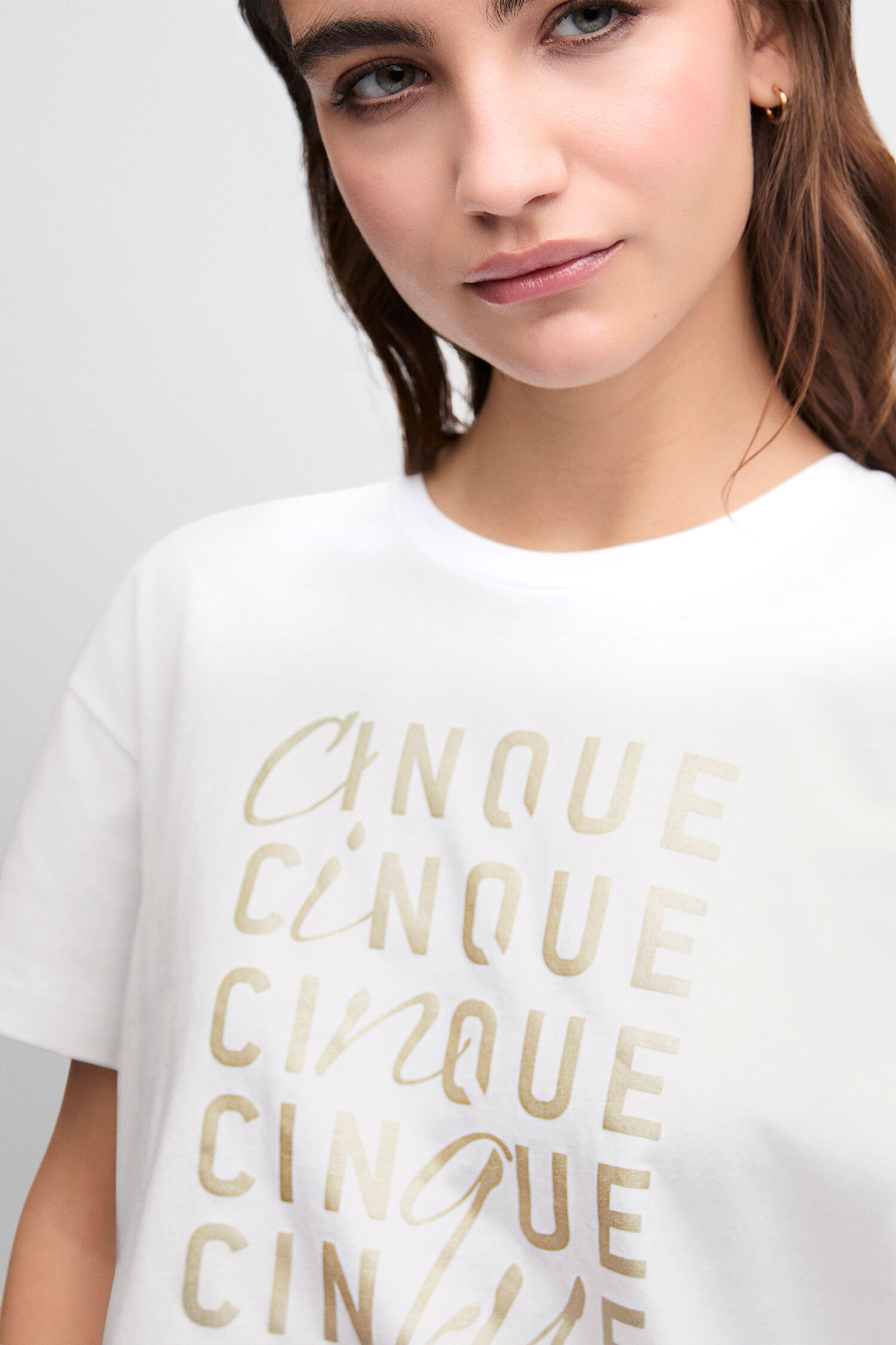T-Shirt, weißes T-Shirt, Goldschrift, Rundhals, Casual