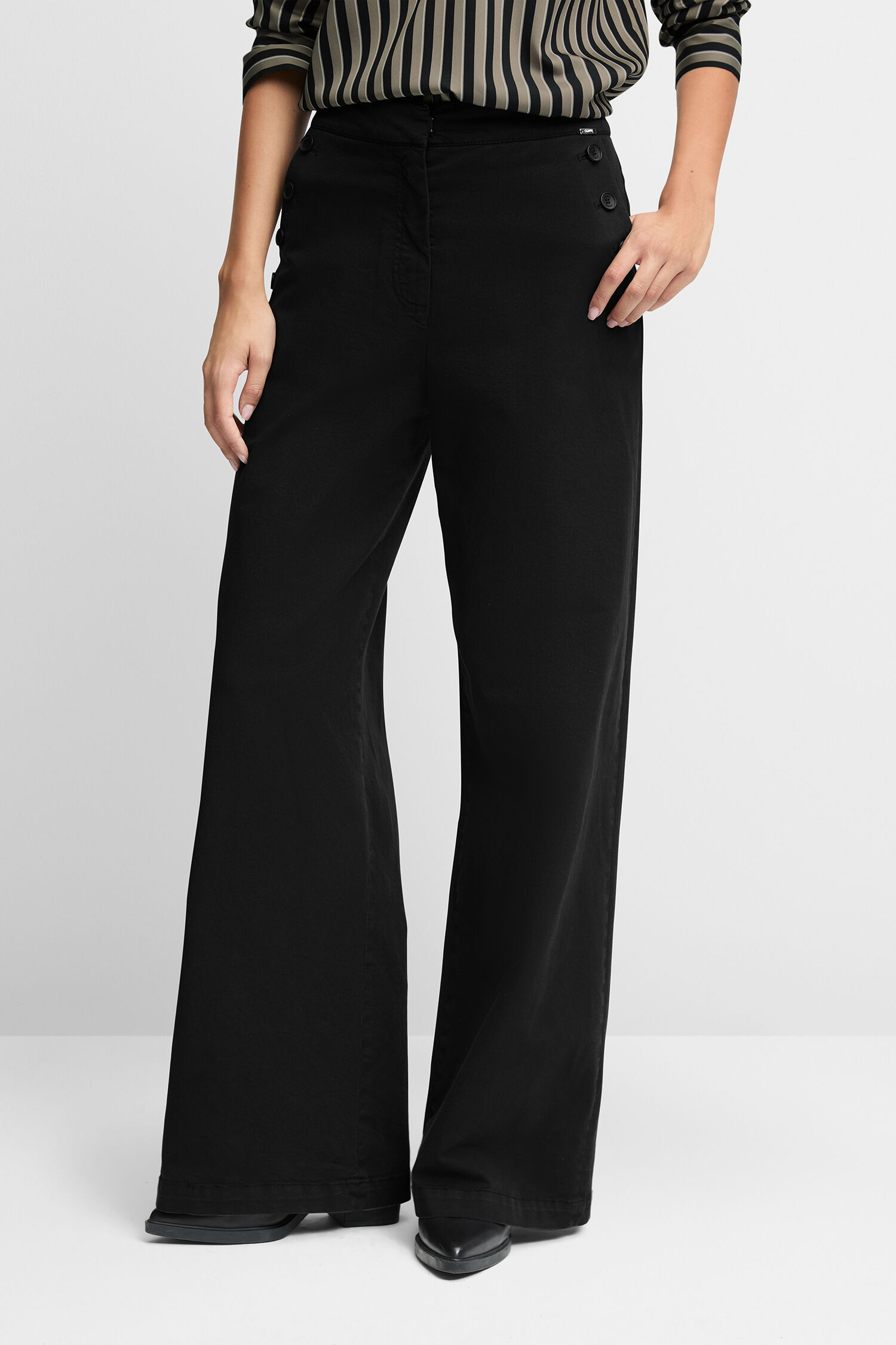 Mantel, Jacke, Anzug, Pullover, Hosen