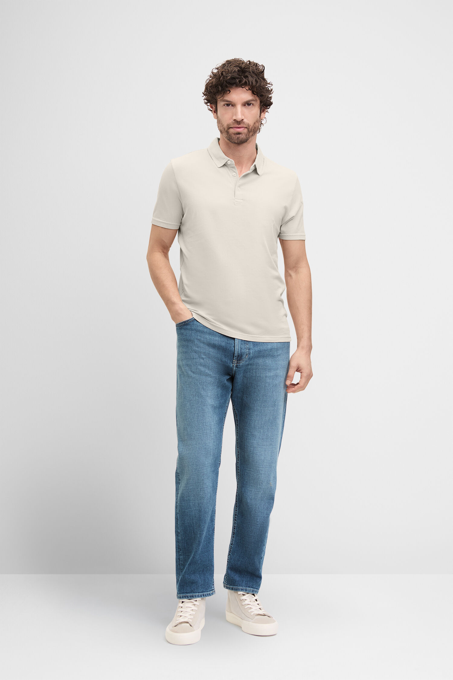 Hosen, Person, Stehend, Erwachsener, Mann