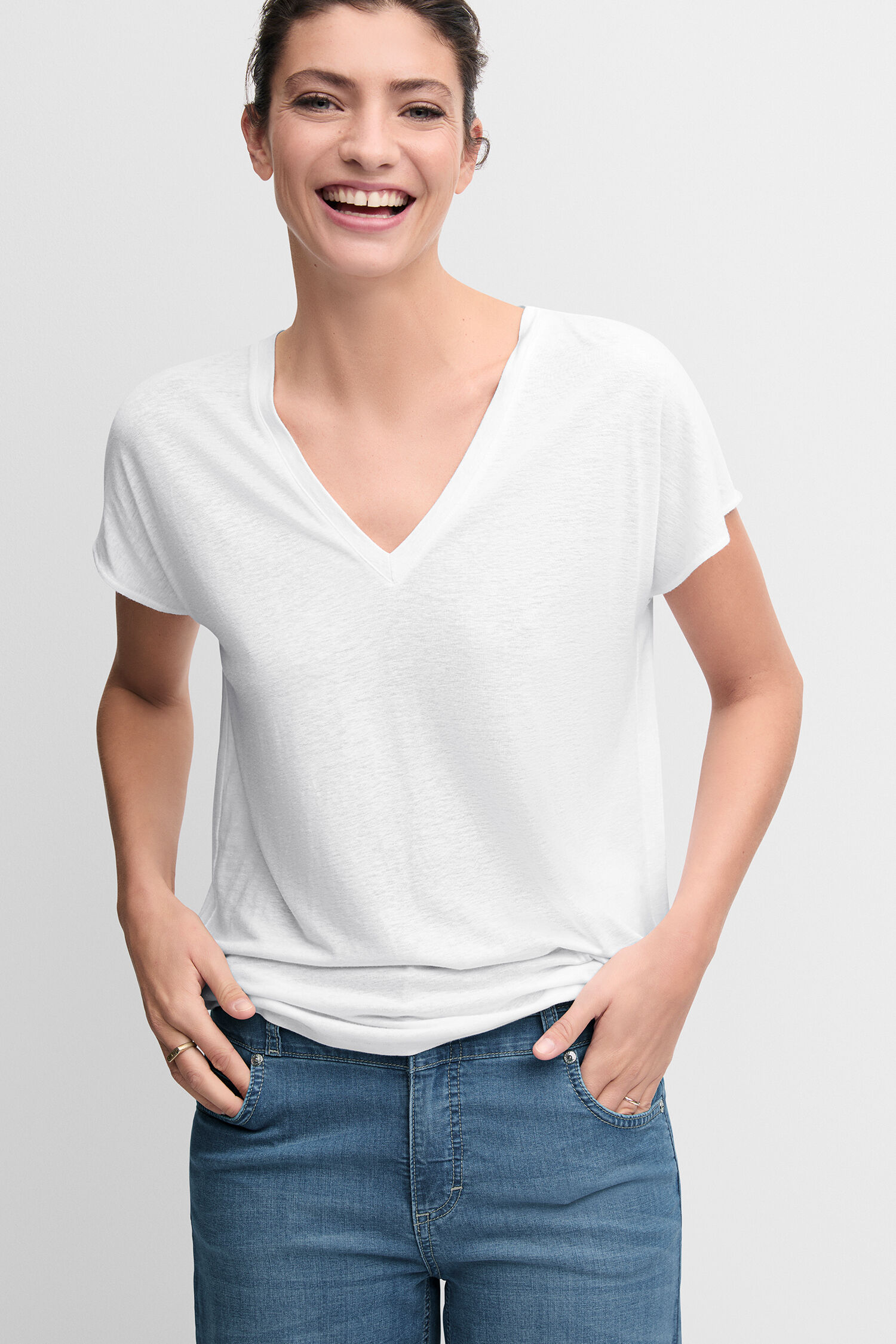 Bluse, T-shirt, Jeans, Person, Frau