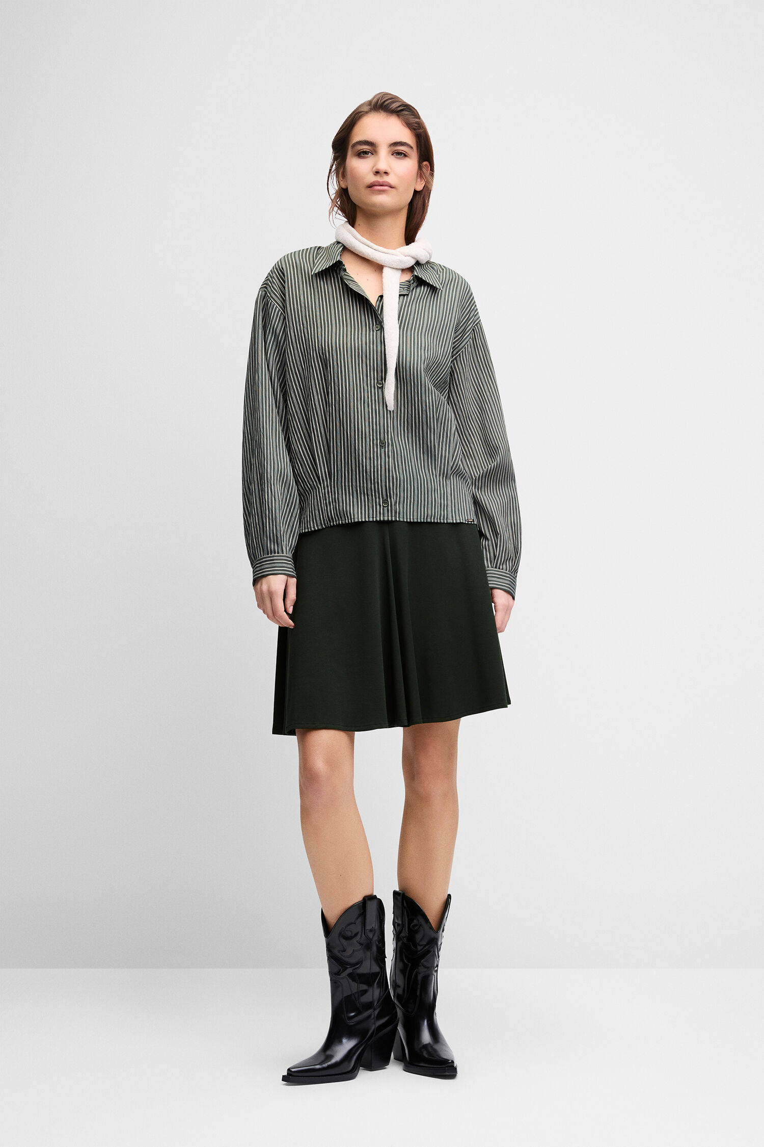 Bluse, gestreift, Langarm, Knopfleiste, Schwarz