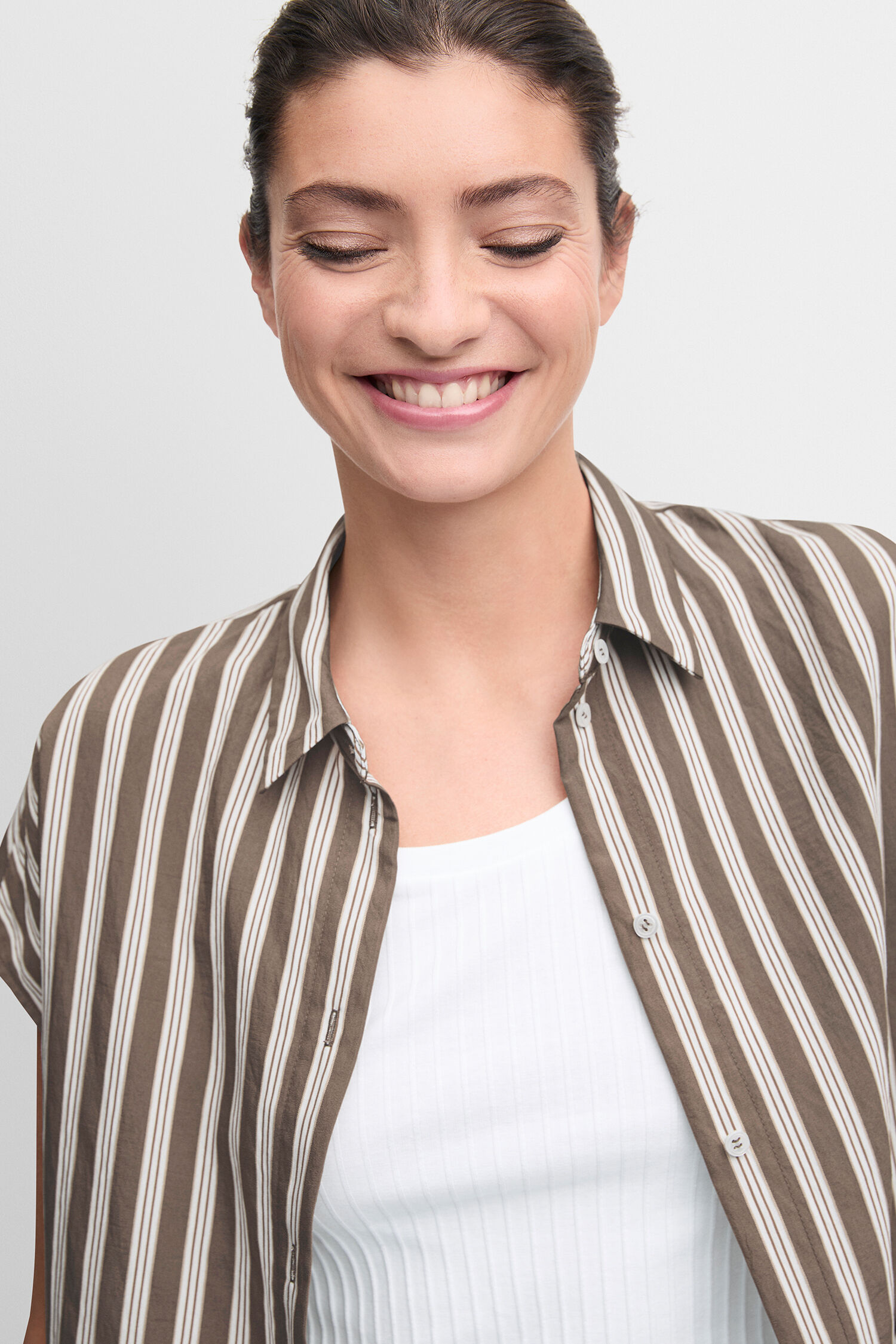 Gesicht, Kopf, Person, Lächeln, Frau