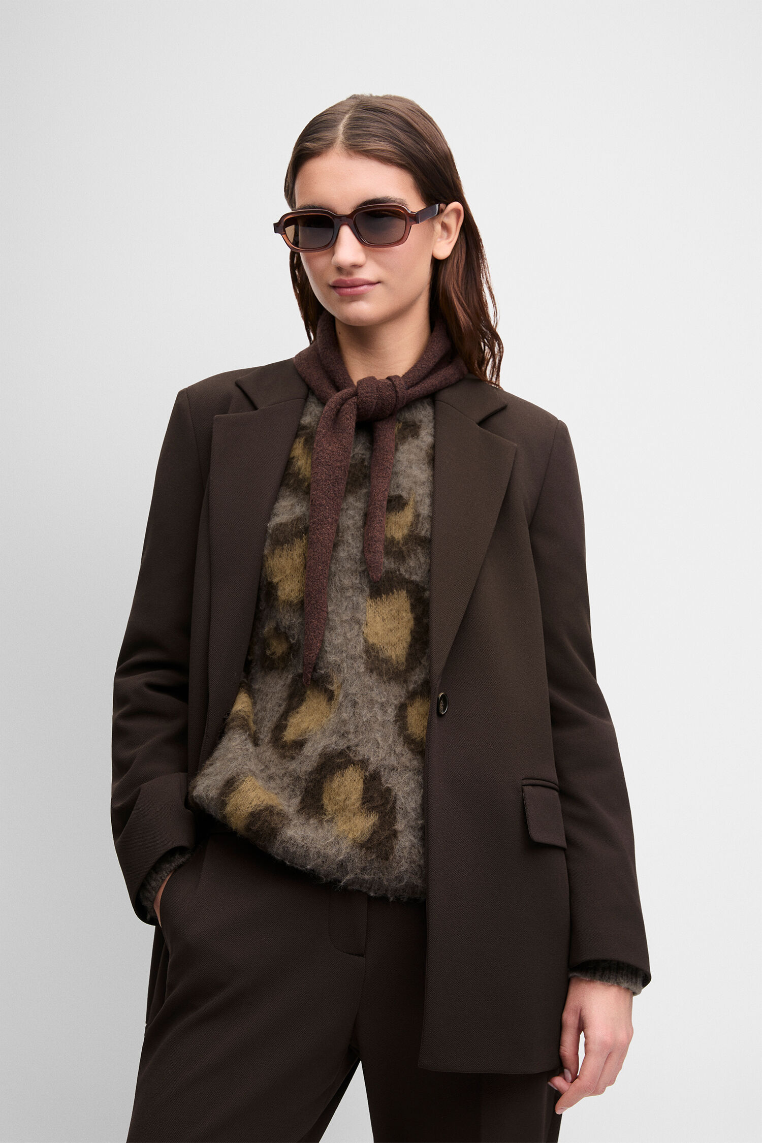 Anzugjacke, Hose, Wohnmantel, Leo-Print, Samt-Schal