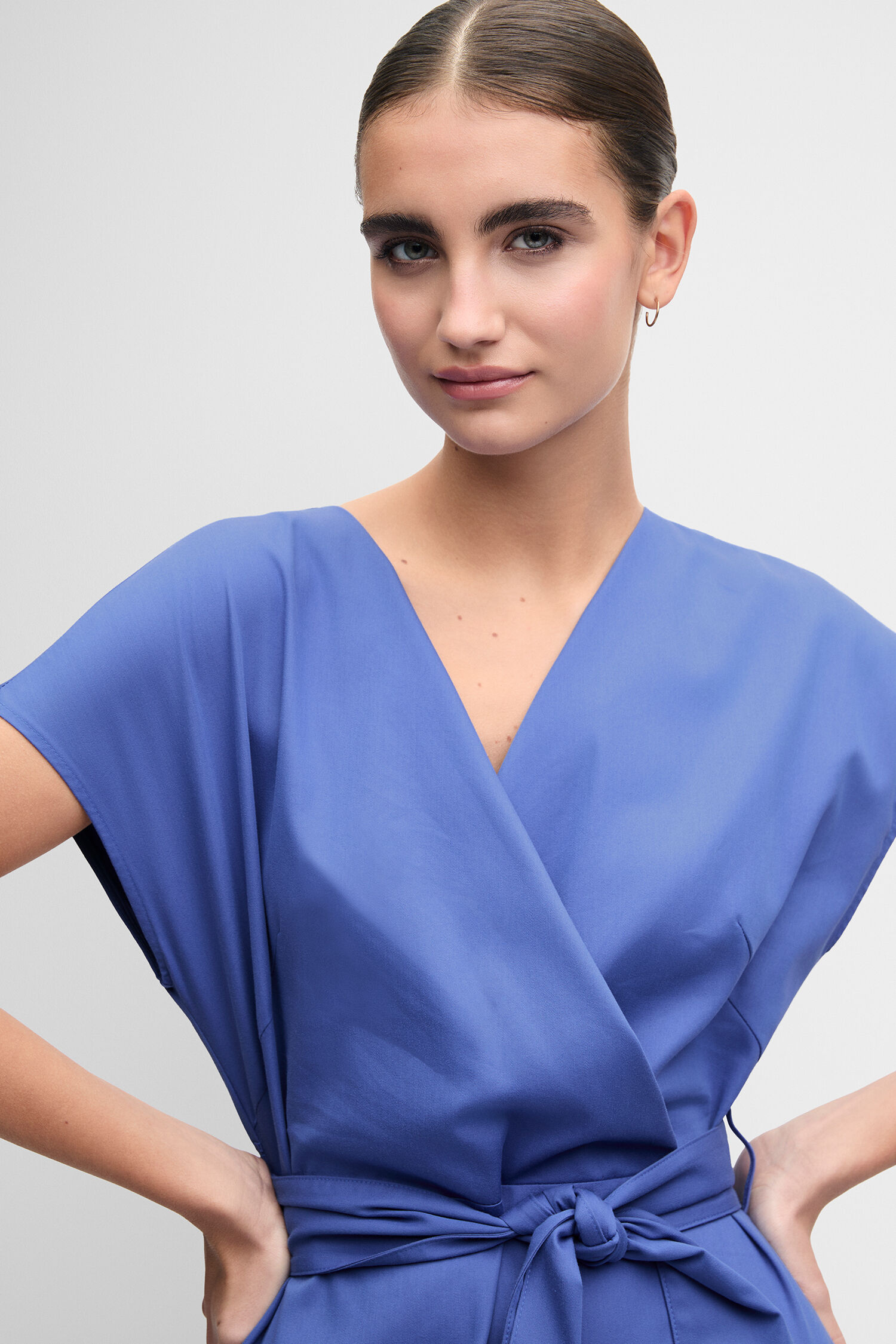 Kleid, Blau, V-Ausschnitt, Wickeloptik, Taillengürtel