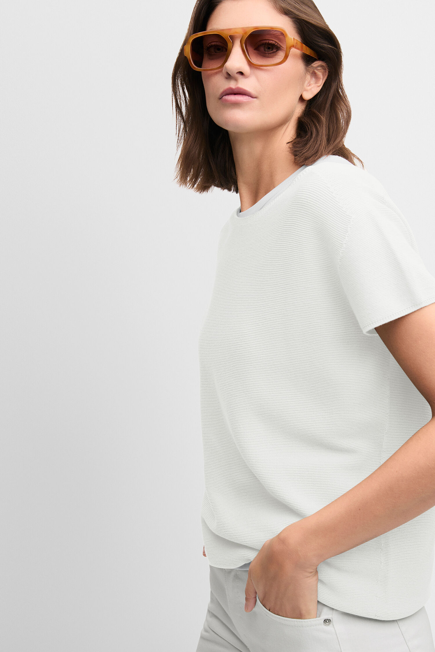 T-shirt, Bluse, Erwachsener, Person, Frau