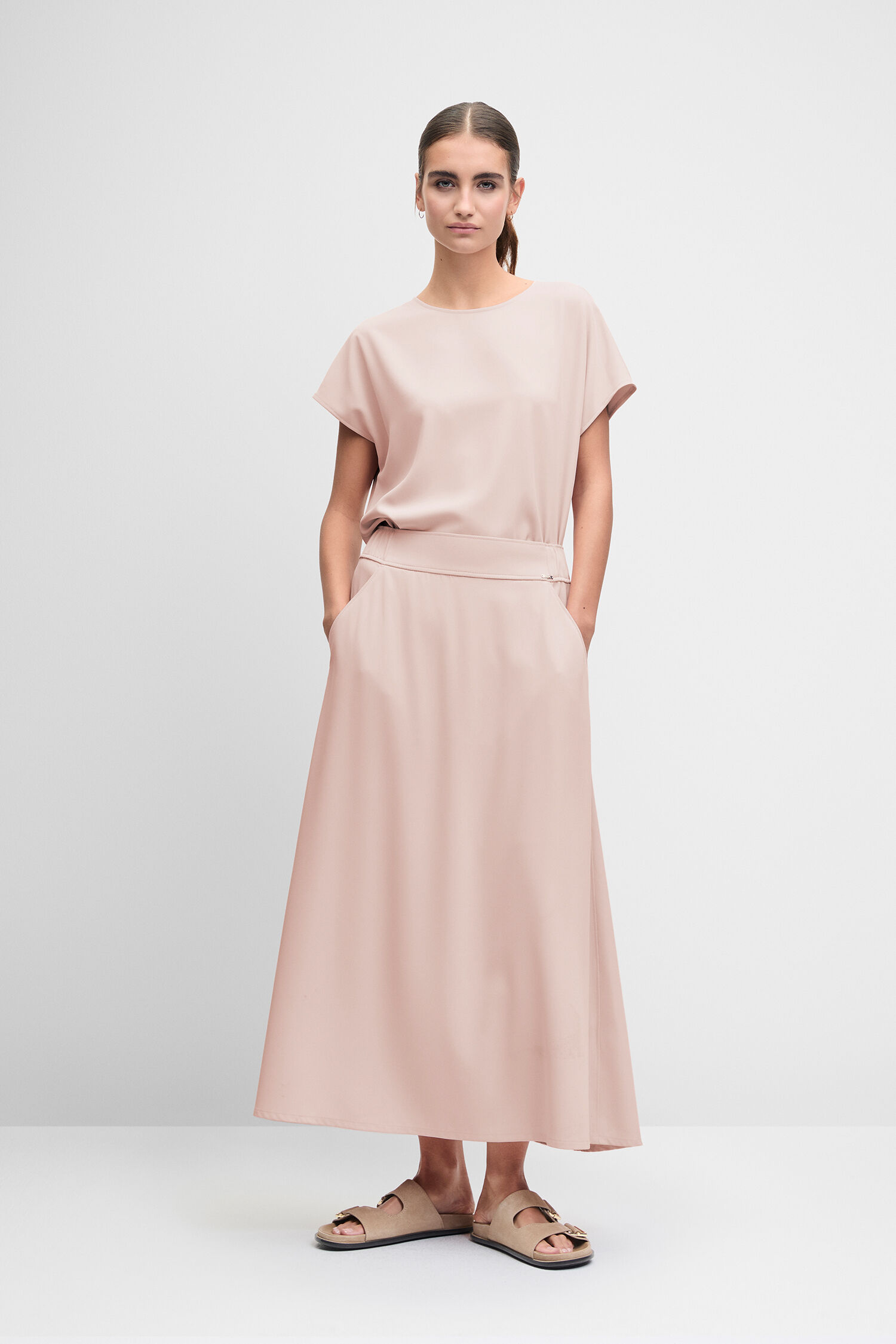 Kleid,  Maxirock,  Beige,  Kurzärmelig,  Gehschuhe