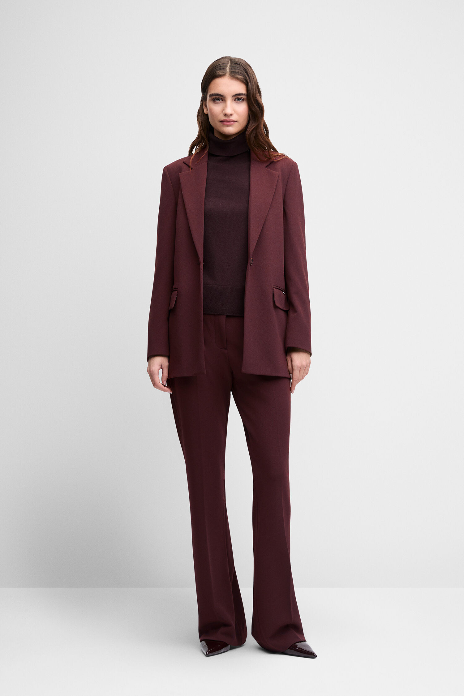 Anzug, Hose, Blazer, Burgunderrot, Turtleneck