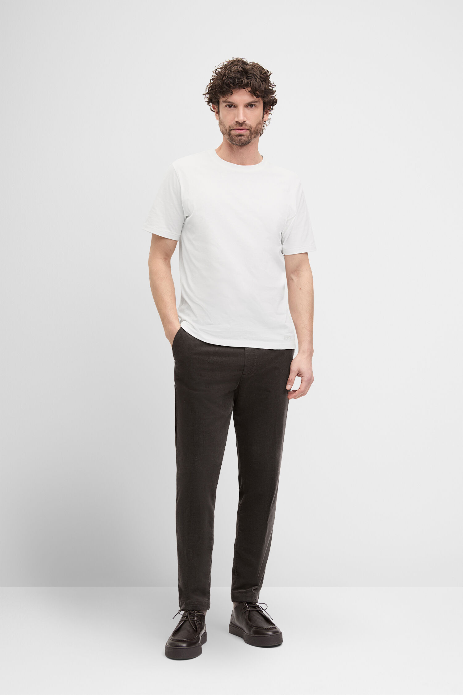 Shirt CIDANI T-shirt, Hosen, Erwachsener, Mann, Person