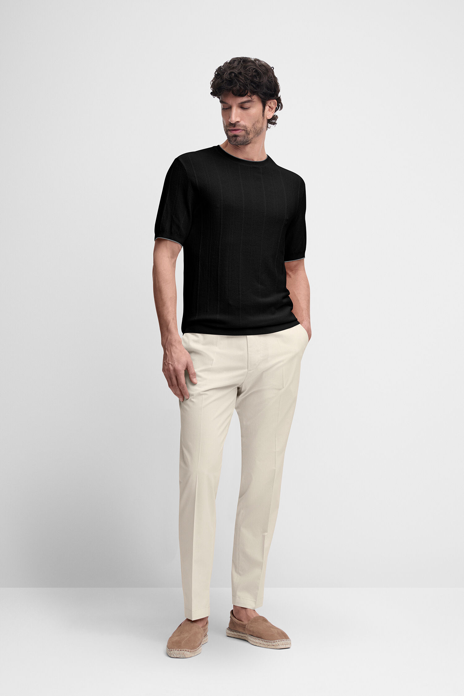 Hosen, Bluse, Erwachsener, Mann, Person