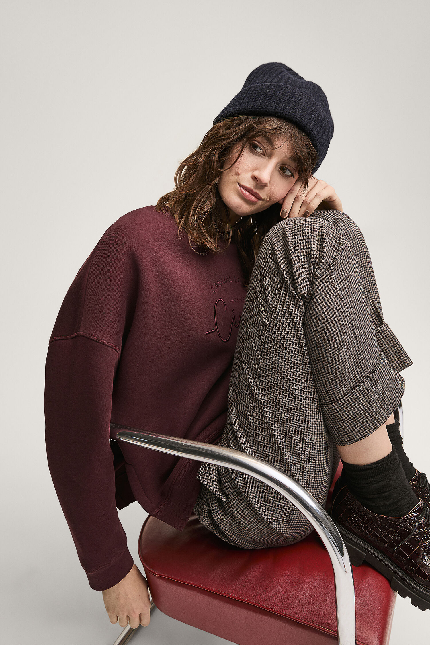 Mütze, Hut, Erwachsener, Person, Frau, Mütze, Hut, Erwachsener, Person, Frau, Mütze, Hut, Erwachsener, Person, Frau - weinrot Mütze, Hut, Erwachsener, Person, Frau, Mütze, Hut, Erwachsener, Person, Frau, Mütze, Hut, Erwachsener, Person, Frau - weinrot