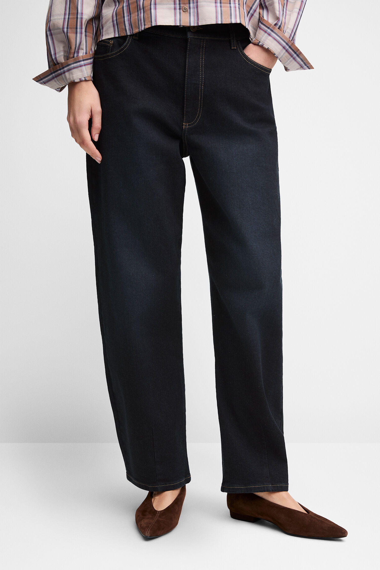 braun, jacke, farbenbraun, jeans, hemden?