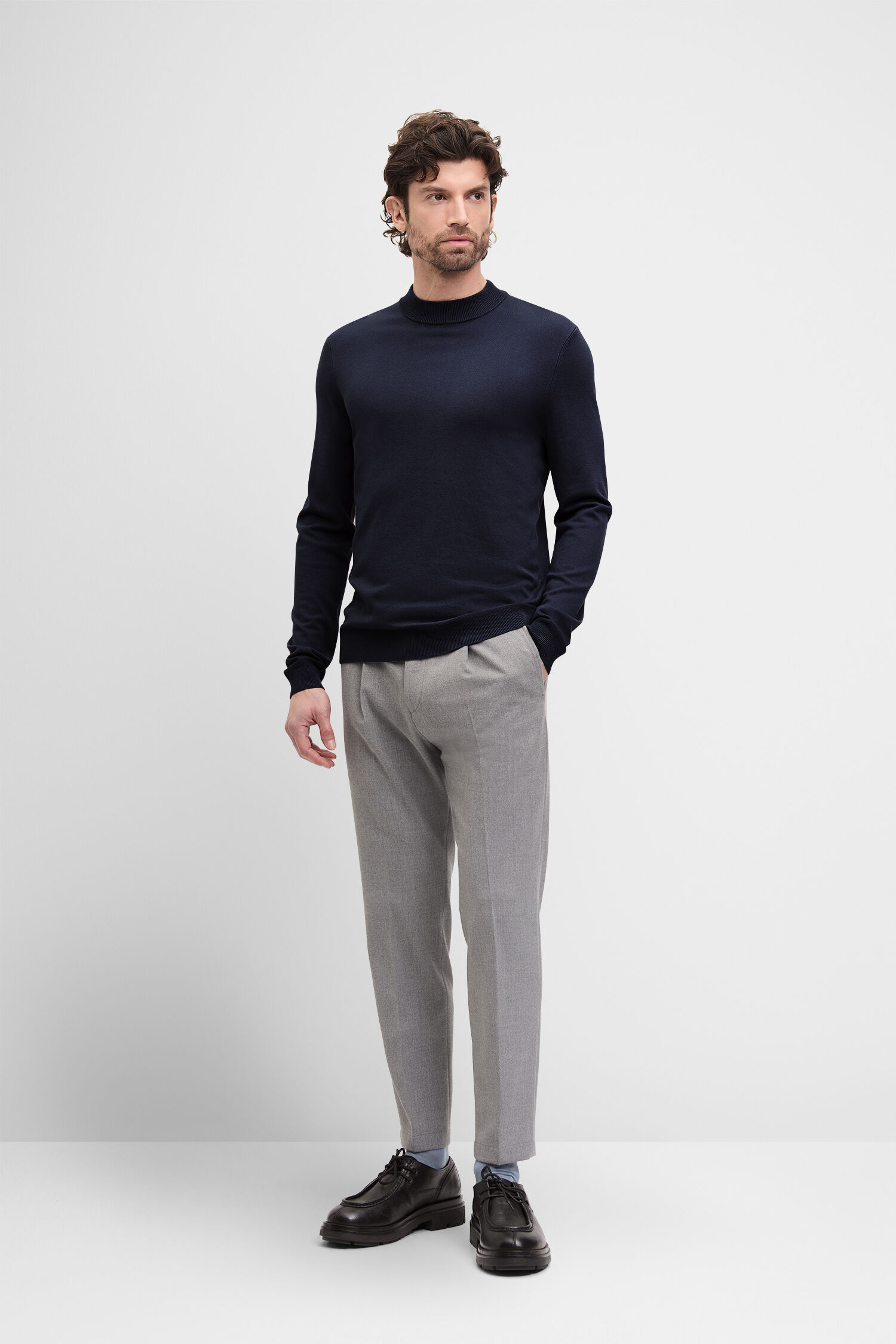 Pullover CIGIAN Langarm, Ärmel, Hosen, Person, Stehend