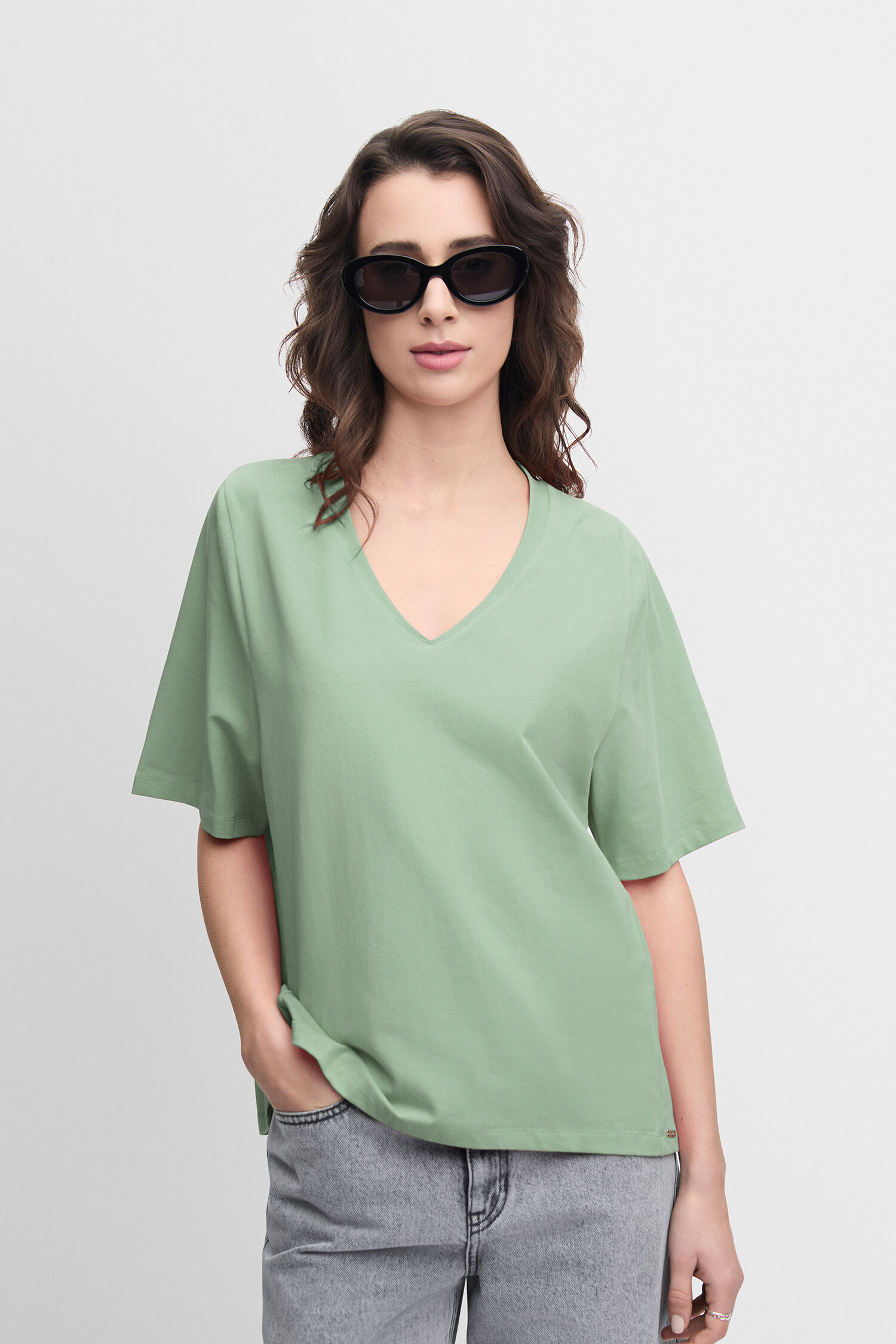 Bluse, T-shirt, Erwachsener, Person, Frau - hellgrün