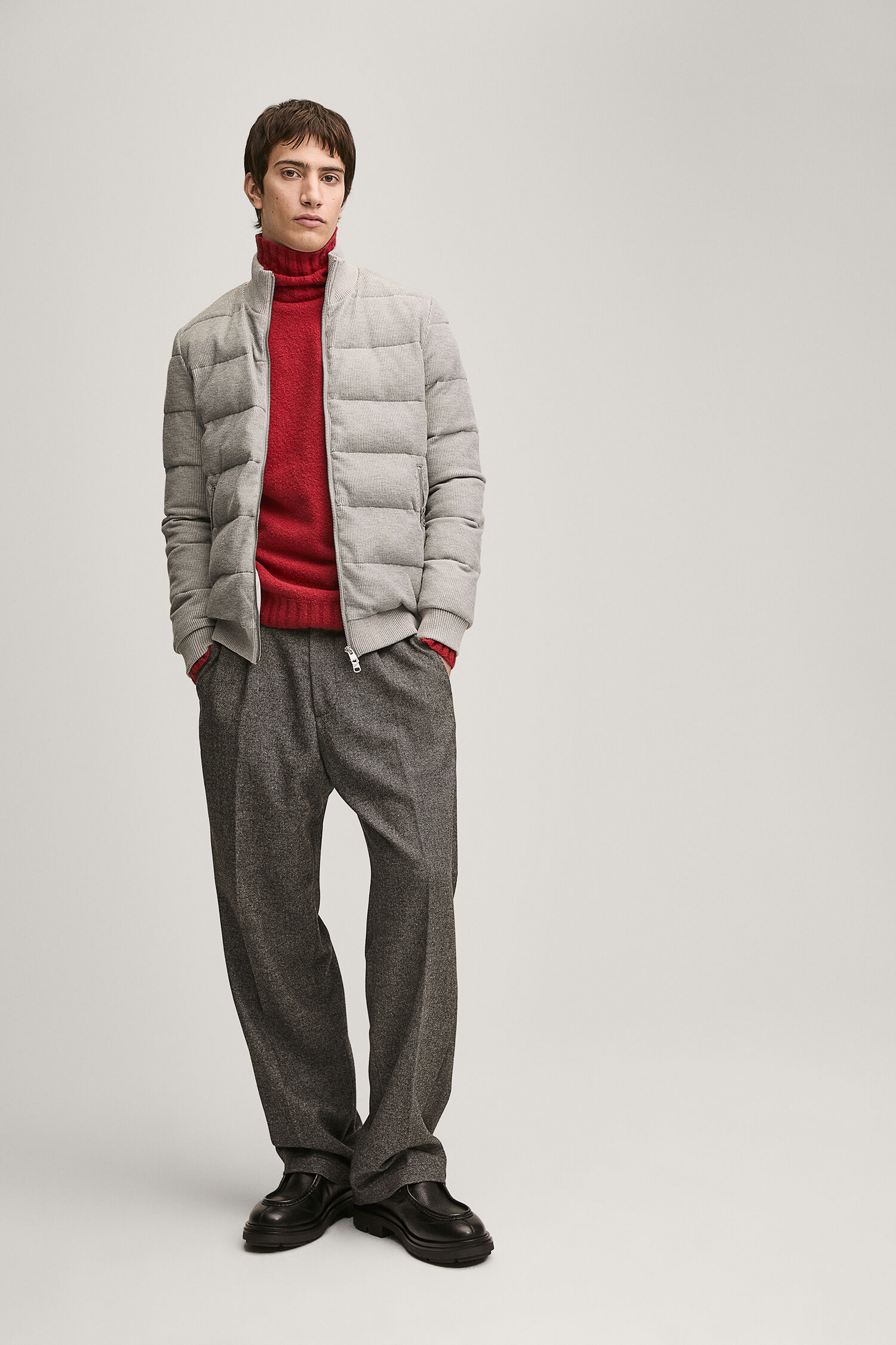 Mantel, Jacke, Anzug, Pullover, Hosen, Mantel, Jacke, Anzug, Pullover, Hosen