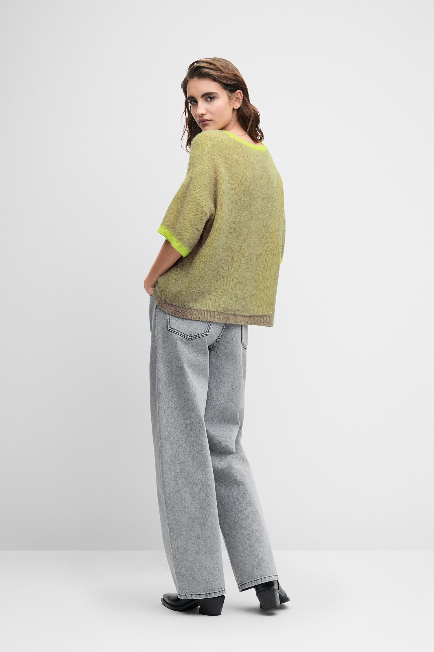 pullover, stricktop, gelbgrün, oversized, jeanshose