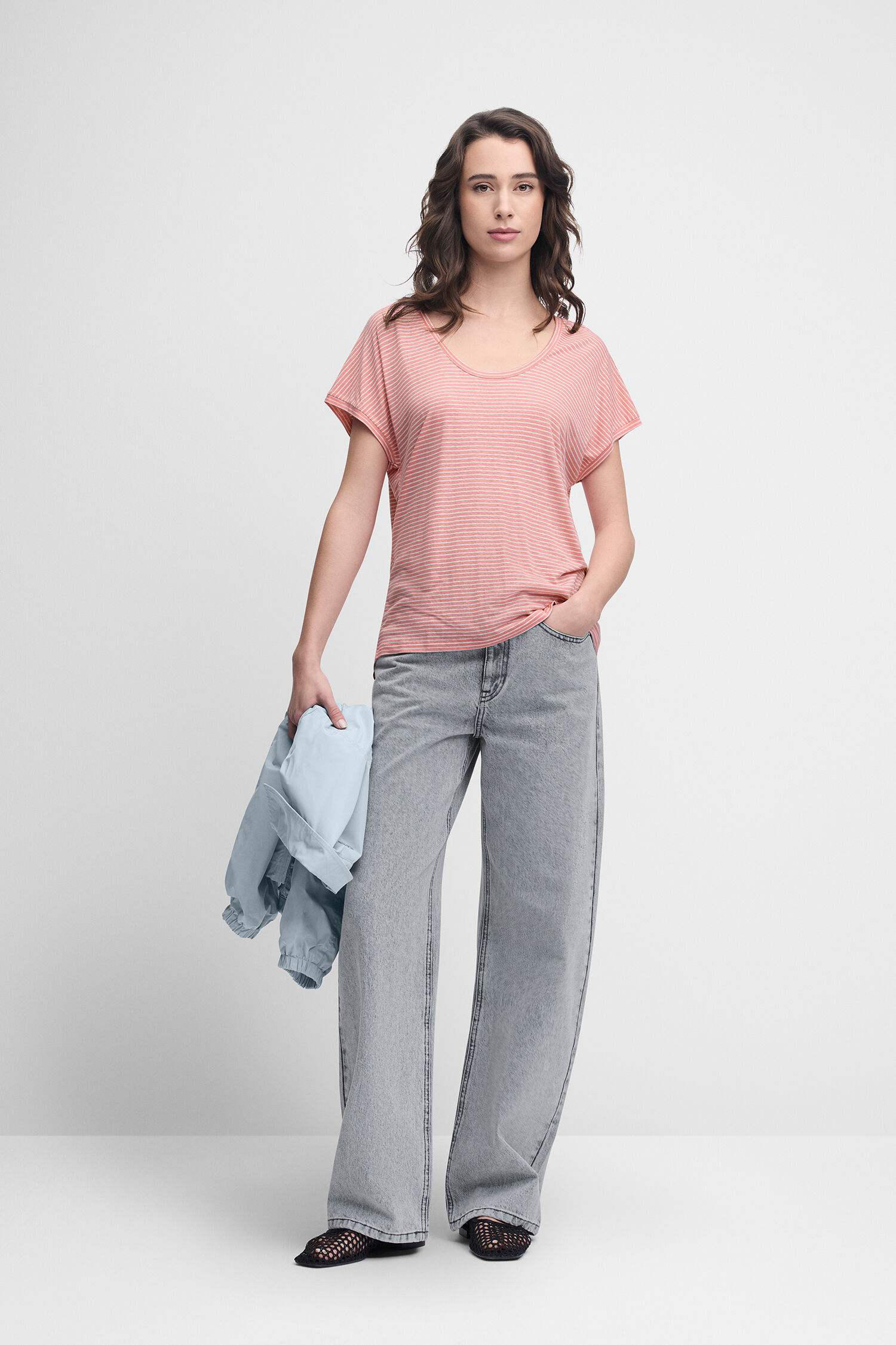 Bluse, T-shirt, Person, Jeans, Gesicht