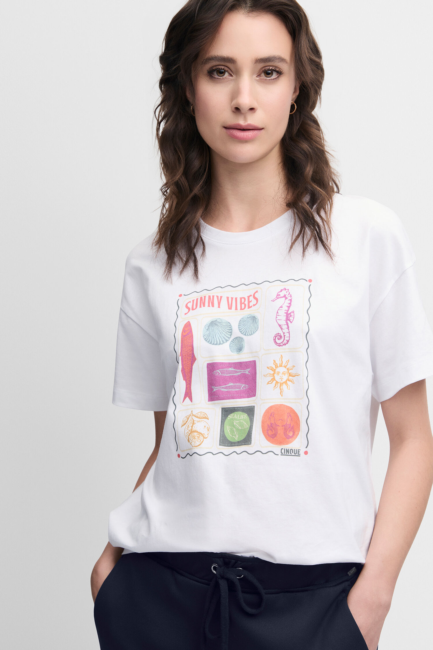 T-shirt, Hemd, Person, Kurze Hose, Gesicht