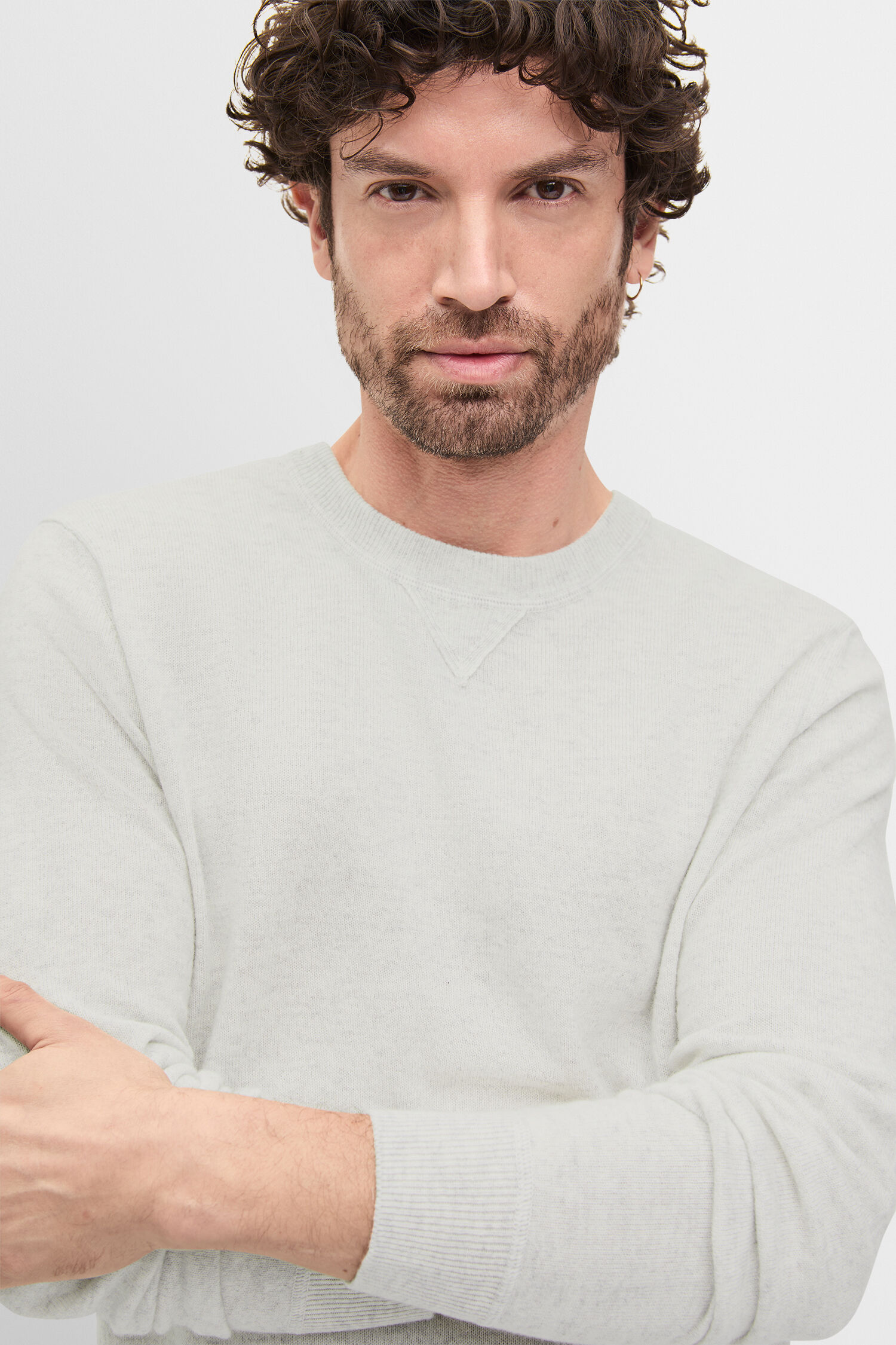 Langarm, Gesicht, Kopf, Person, Mann