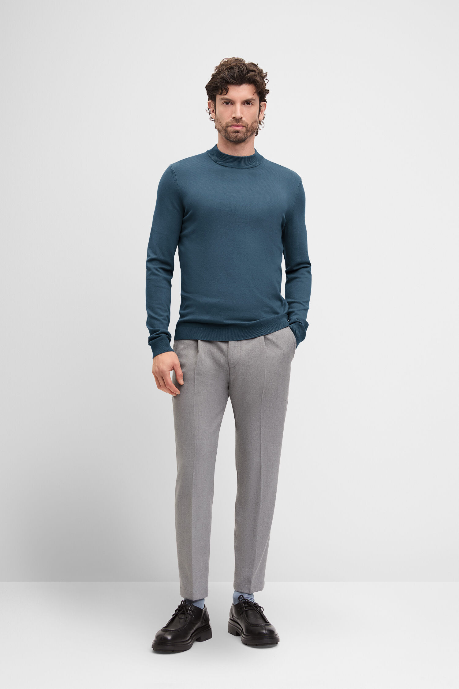 Pullover CIGIAN Langarm, Ärmel, Hosen, Person, Stehend