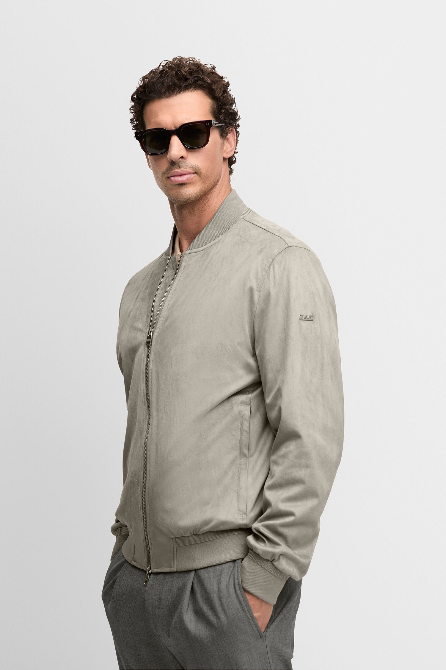 Hemd, Langarm, Sonnenbrille, Jacke, Person