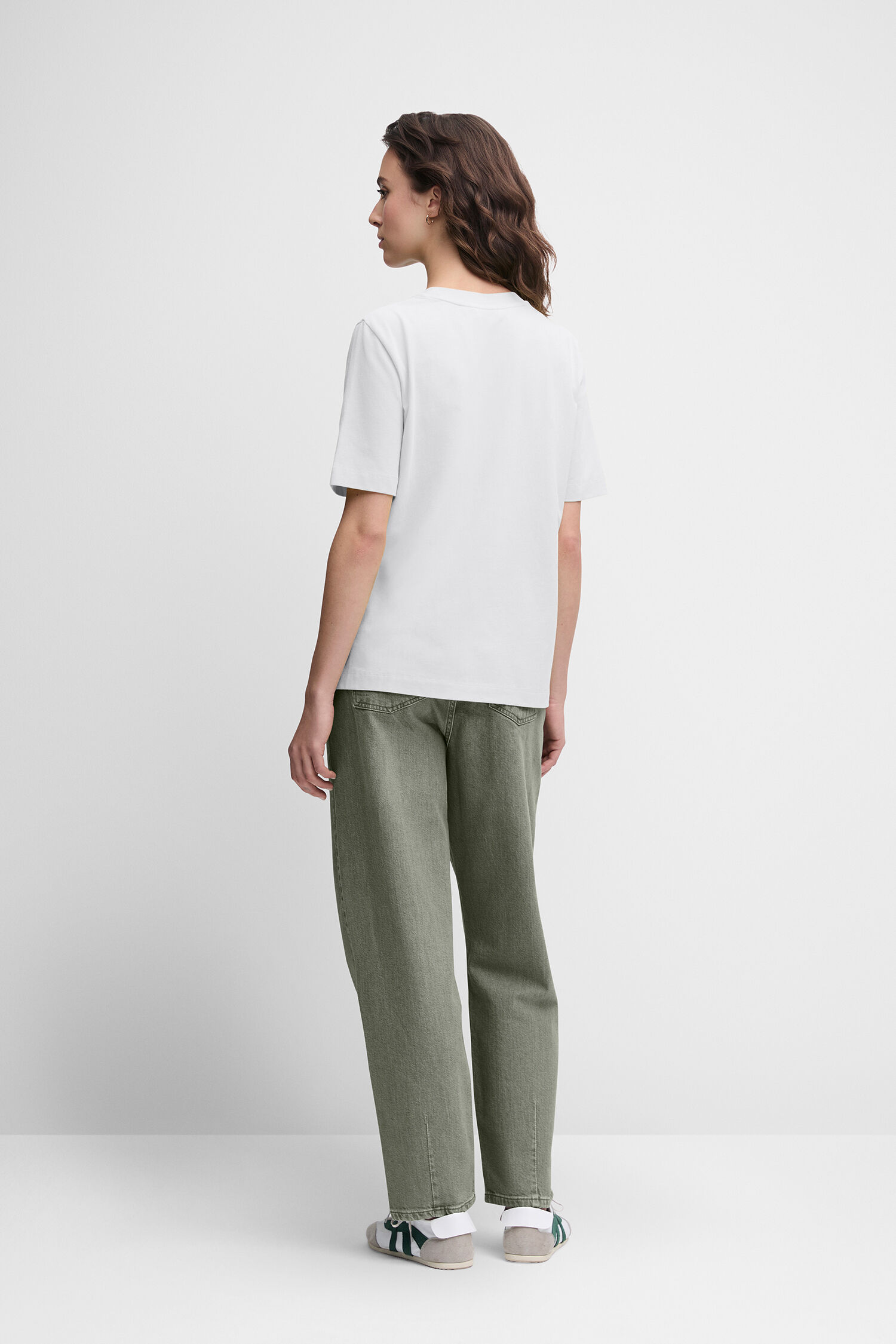 Hosen, Leinen, T-shirt, Person, Stehend