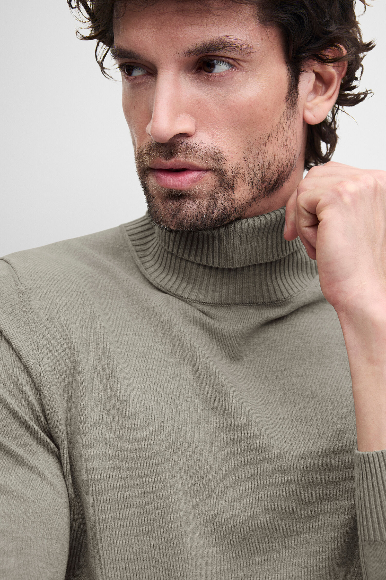 turtleneck, sweater, knit, beige, long-sleeve
