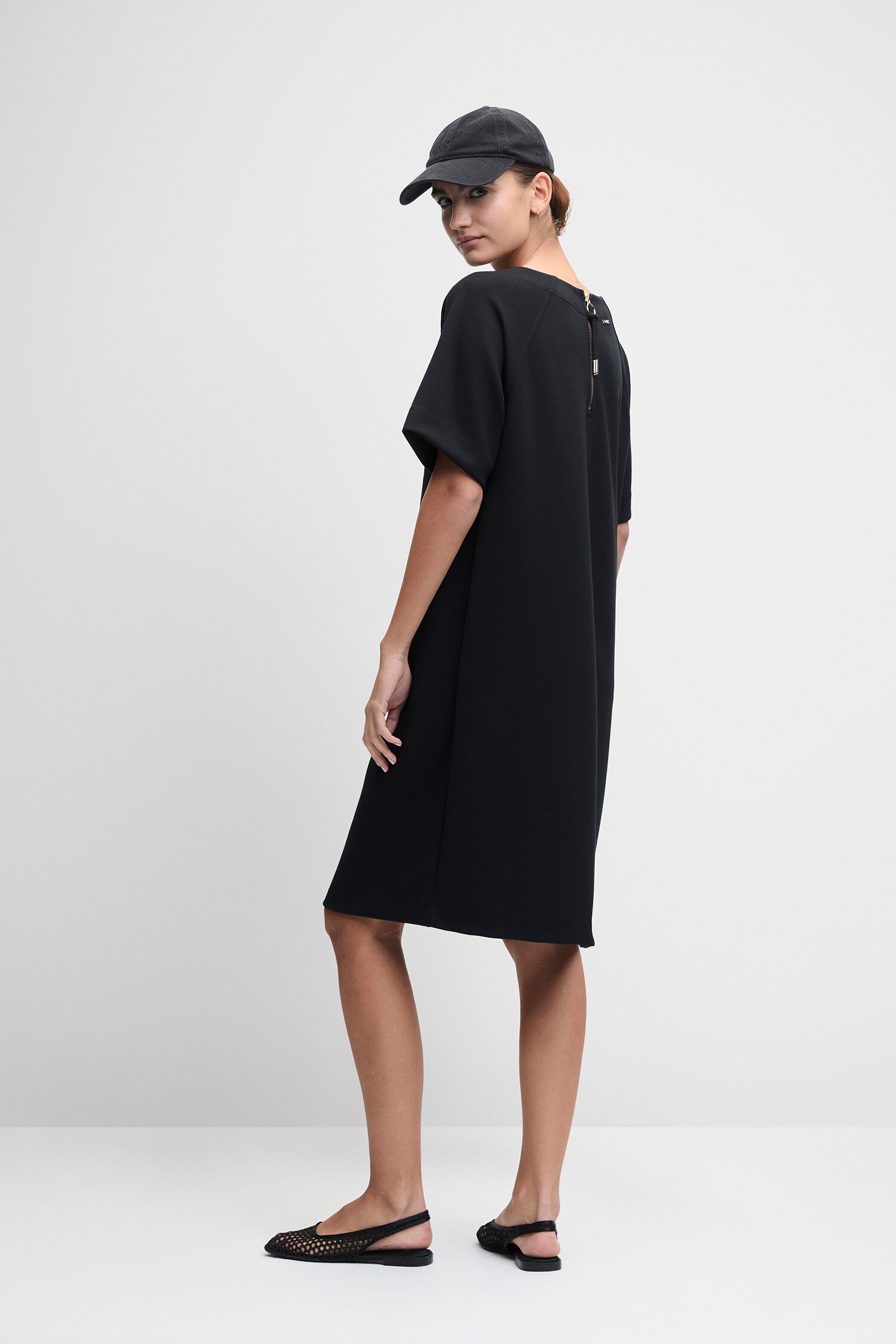Kleid, Schwarz, Kurzarm, V-Ausschnitt, Casual