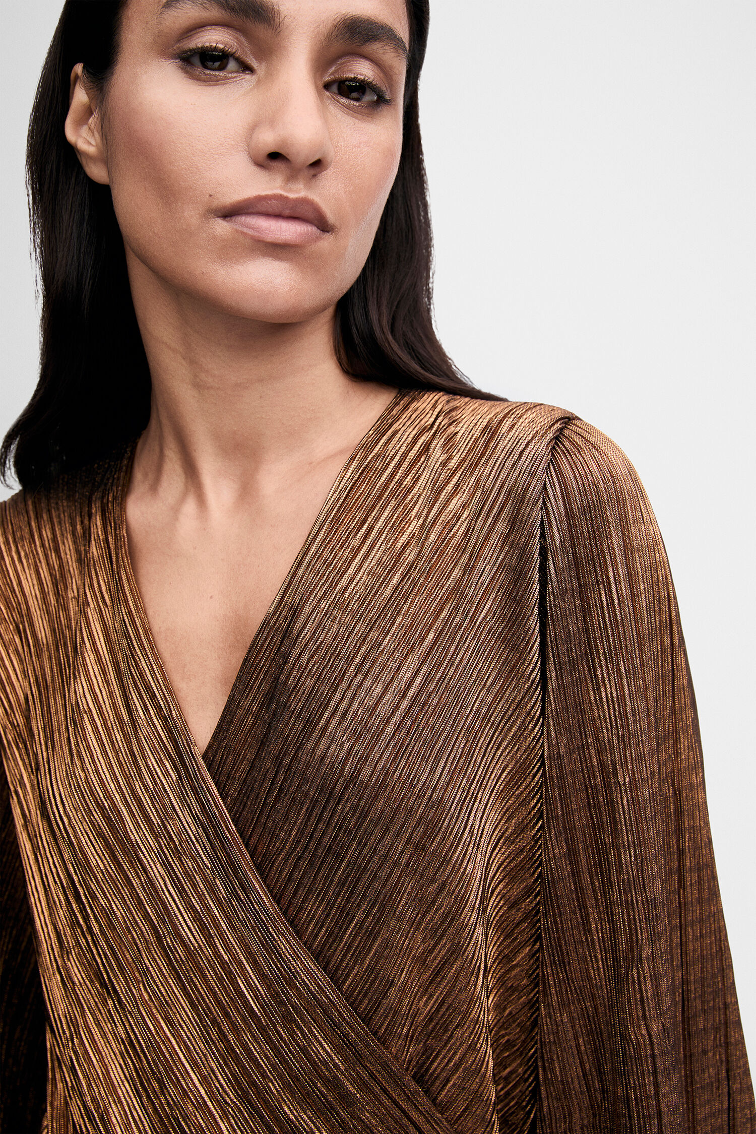 Plissee, Metallic, Wickeloberteil, Goldbraun, V-Neck