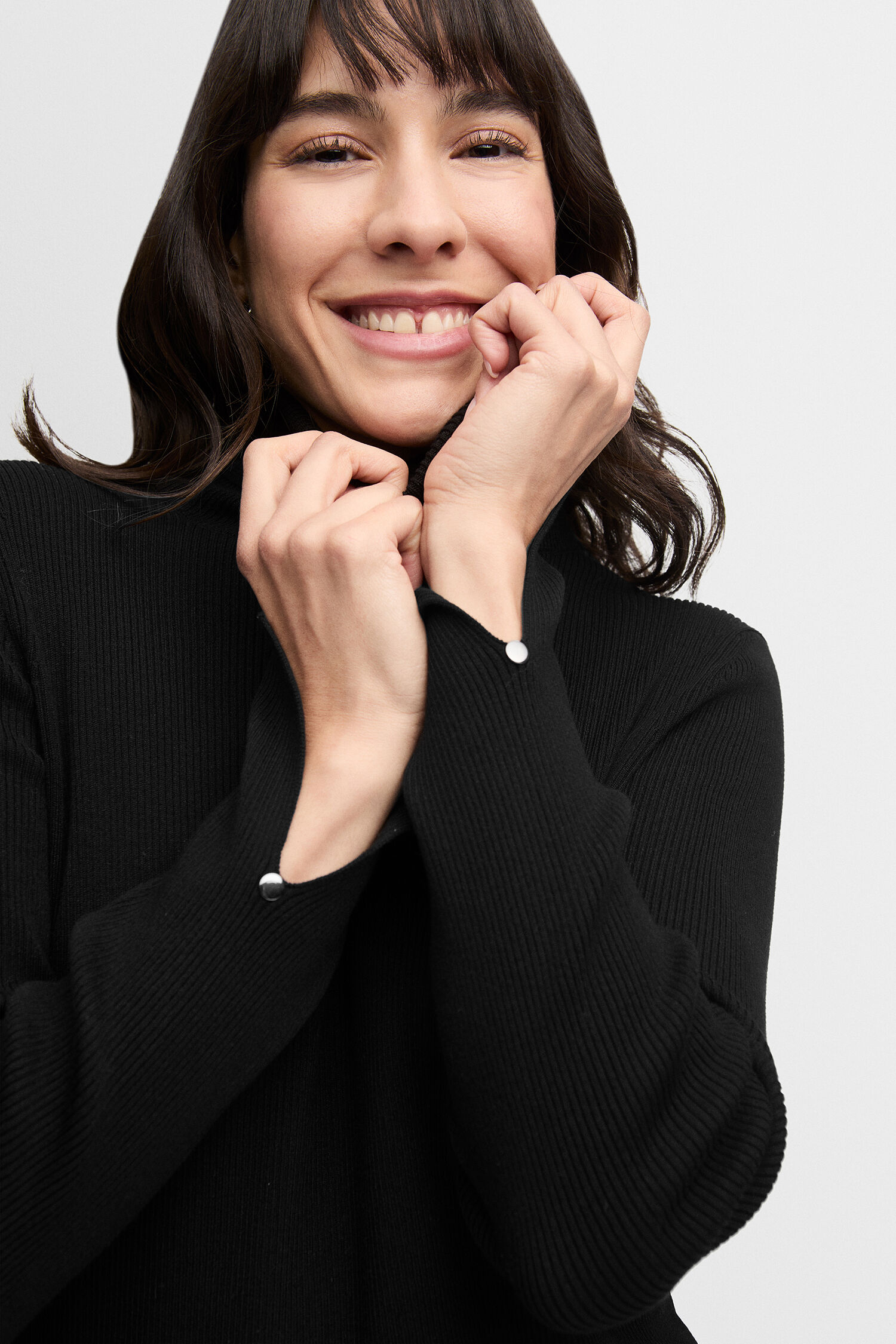 Pullover CINANNI Gesicht, Kopf, Person, Lächeln, Frau