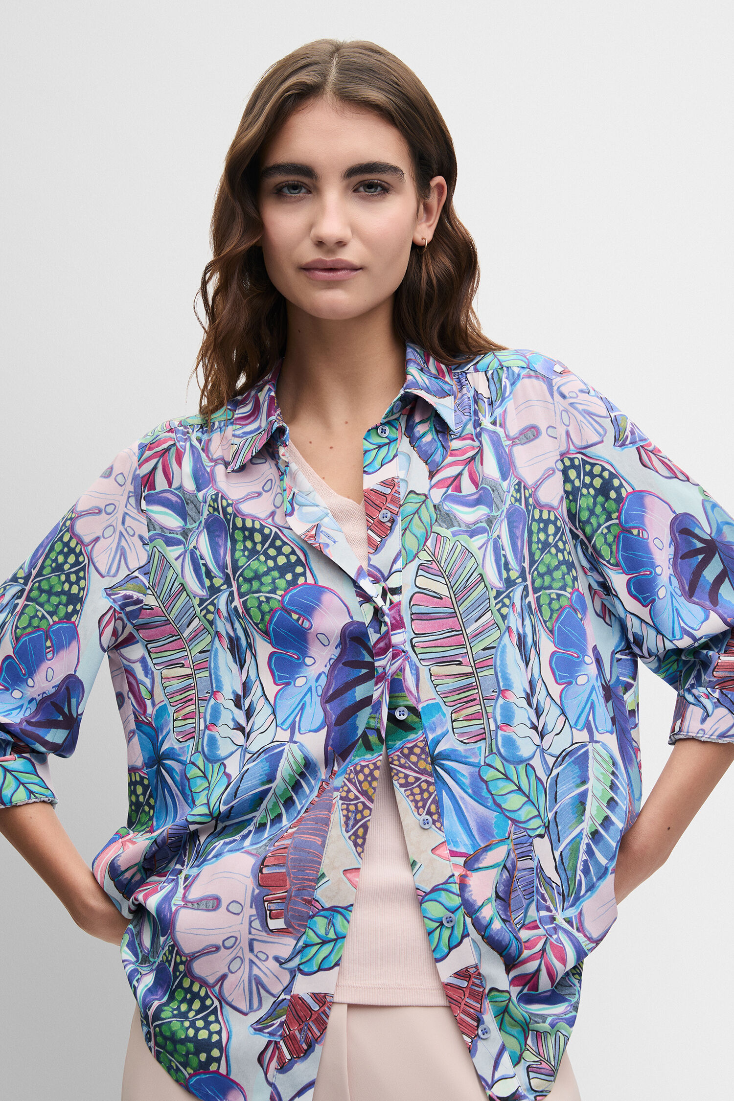 Hemd, Hemdbluse, Blütenmuster, Pflanzenmuster, Farbig