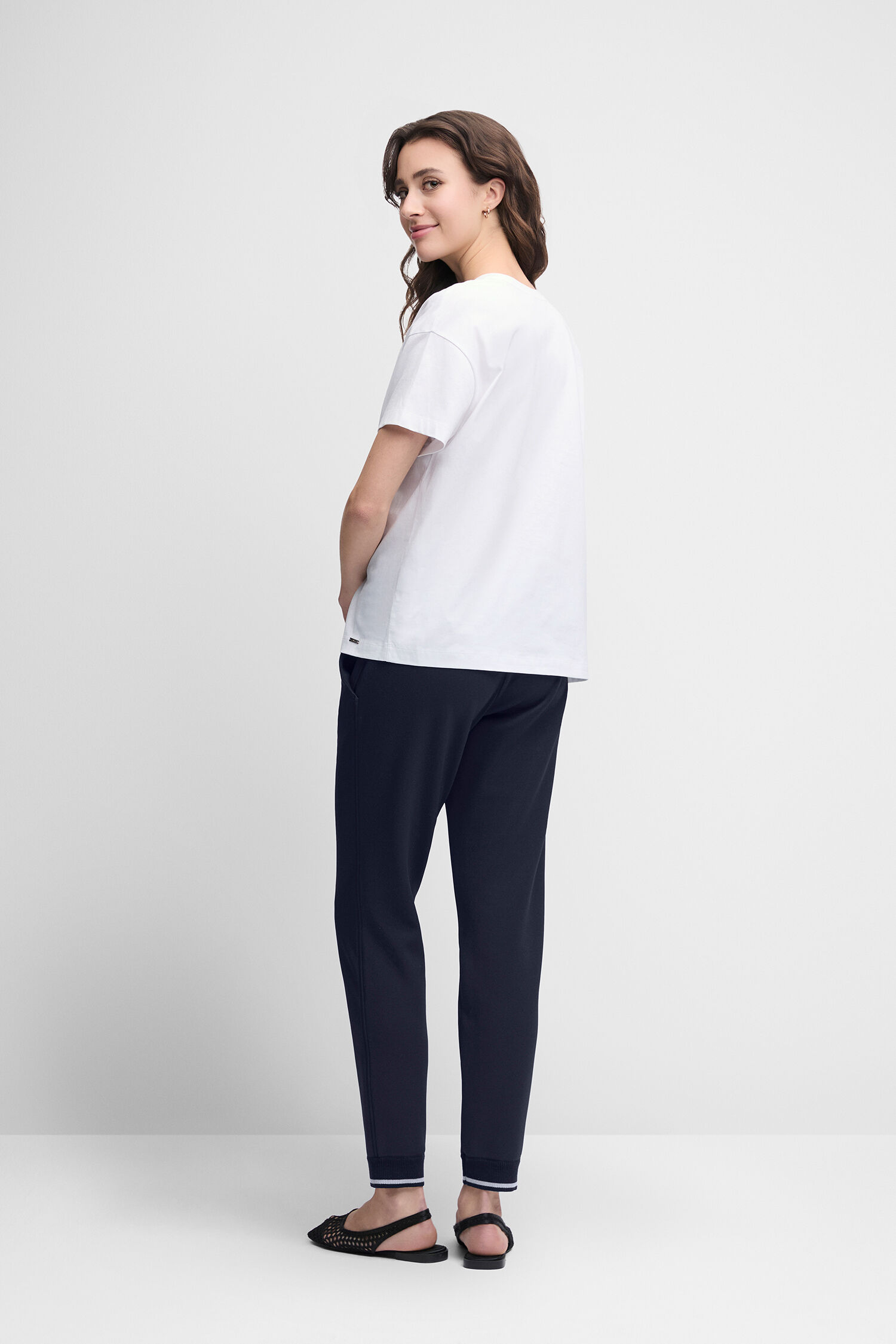 Bluse, Kleidung, Hosen, Person, Langarm