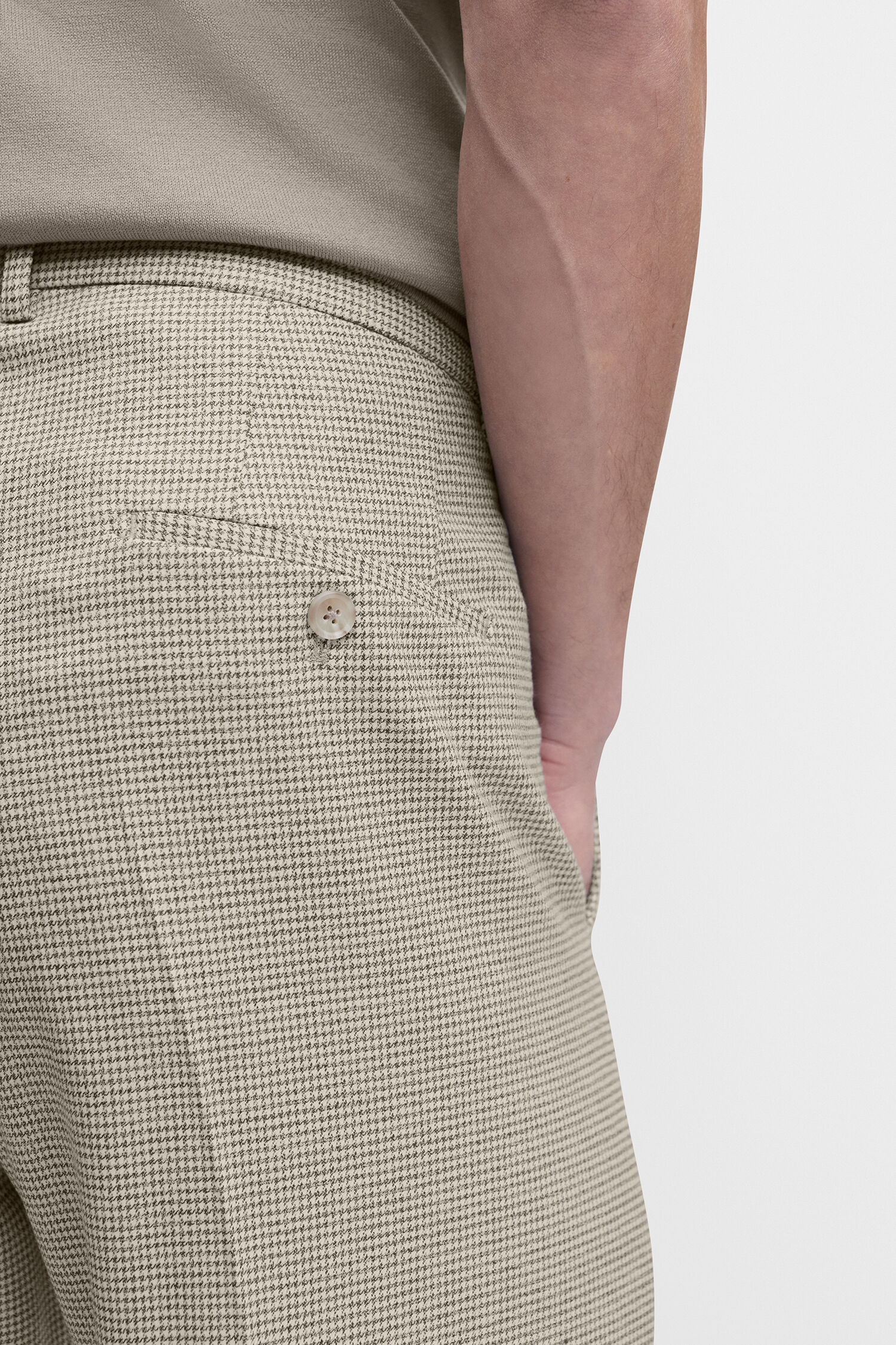 Bekleidung, Hosen, Person, Inneneinrichtung, Leinen